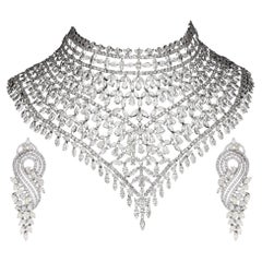 Natural Diamond  Necklace & Earring Suite with 135.87 Ct Diamond in 18 KW Gold