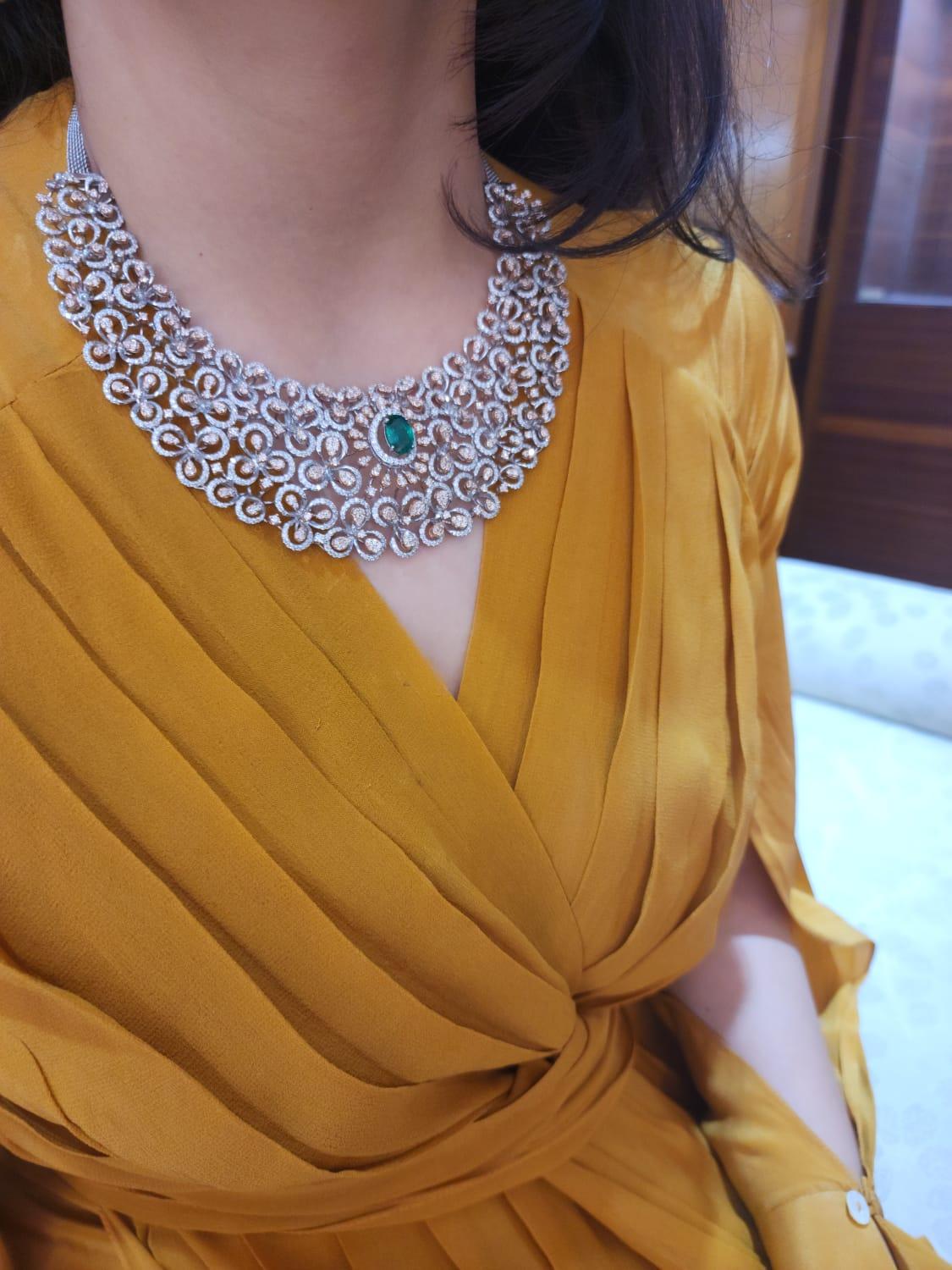 Mixed Cut Natural Diamond Necklace with 19.29 Carats Diamond and Gold 14k