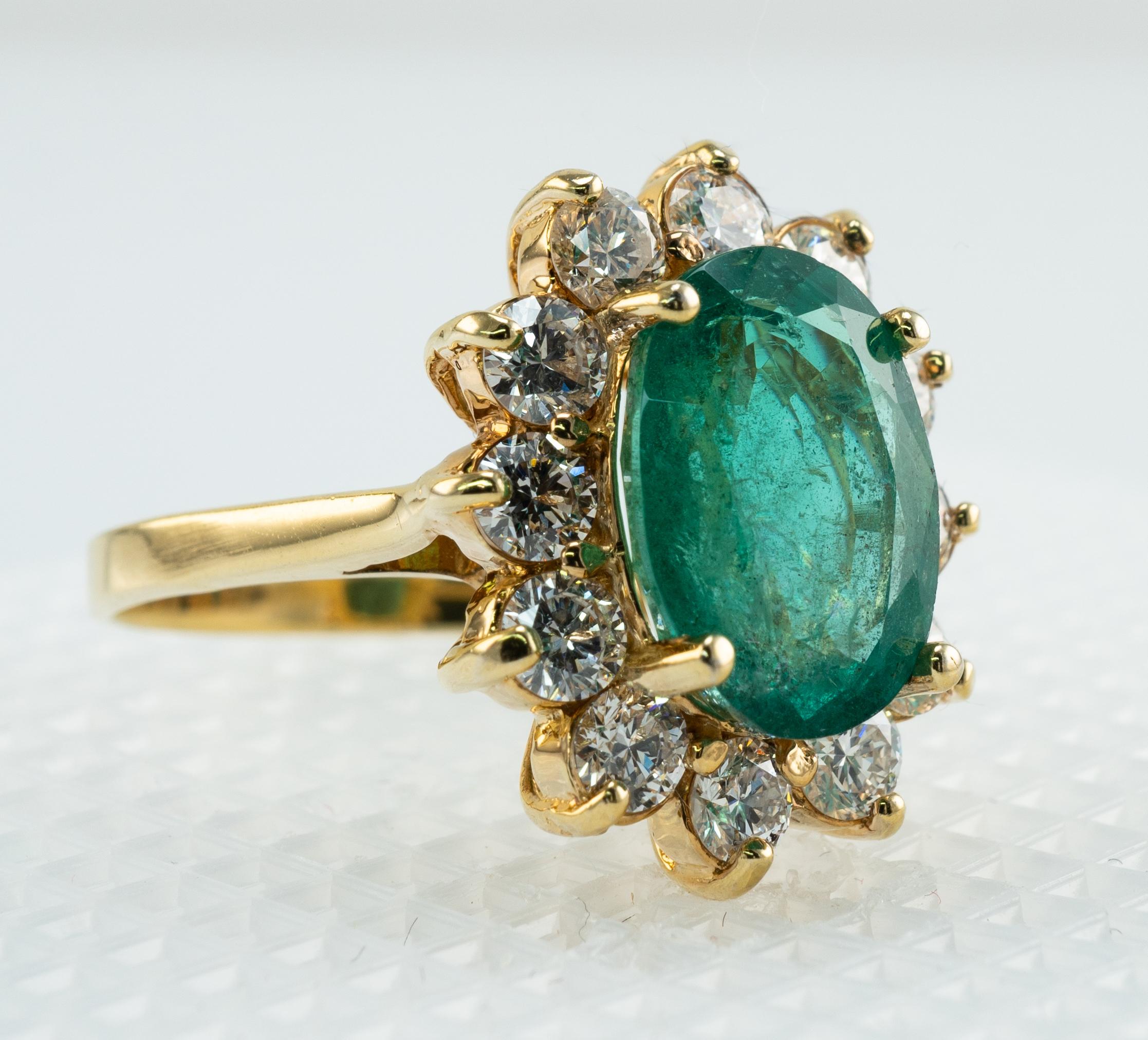 Oval Cut Natural Diamond Oval Emerald Ring 18k Gold For Sale