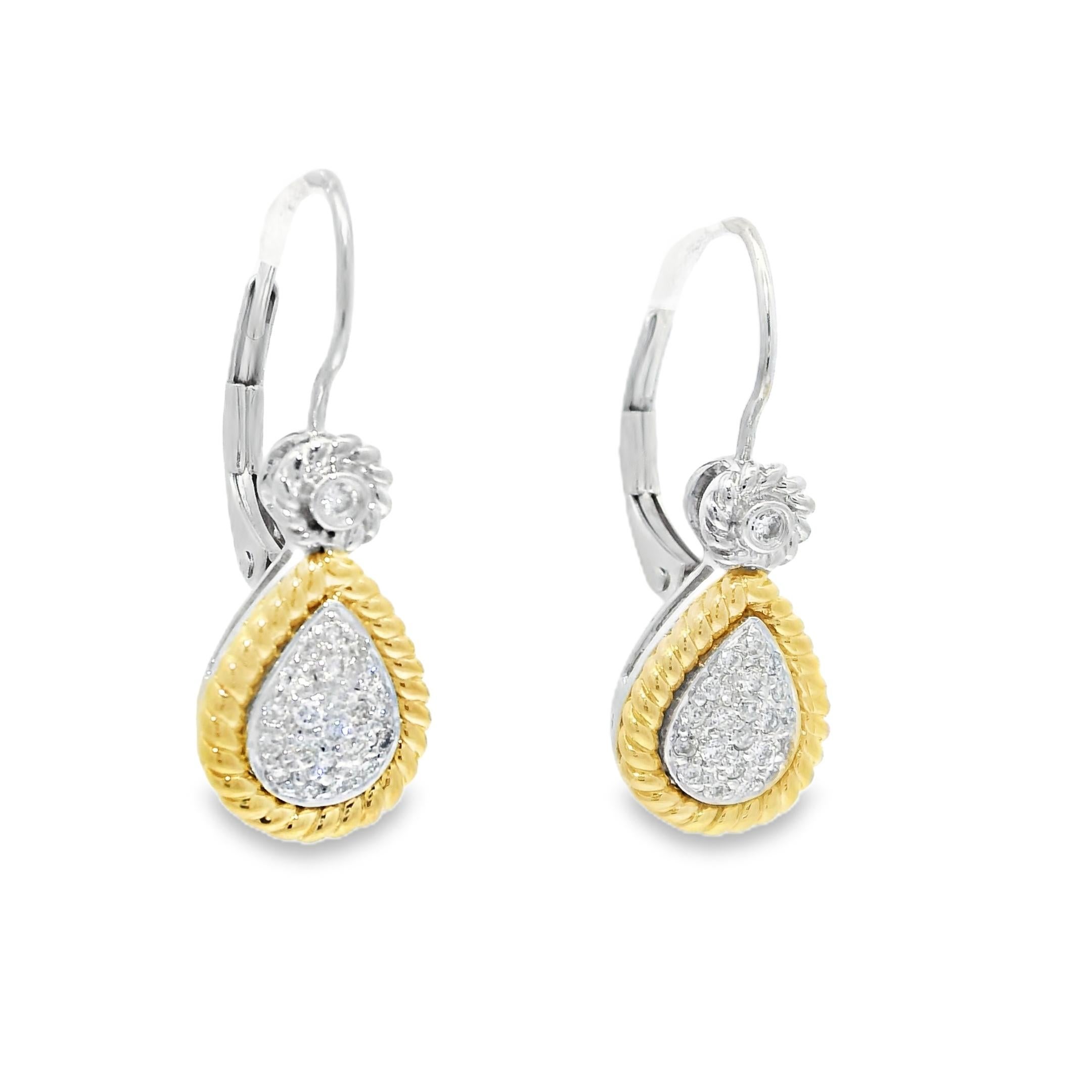 Orecchini a goccia con diamanti naturali in oro 14k a due toni

Prodotto: Orecchini a goccia con pavé di diamanti naturali
Materiale: oro giallo 14k
Dettagli sui diamanti: Circa 0,55 carati di diamanti rotondi a taglio brillante