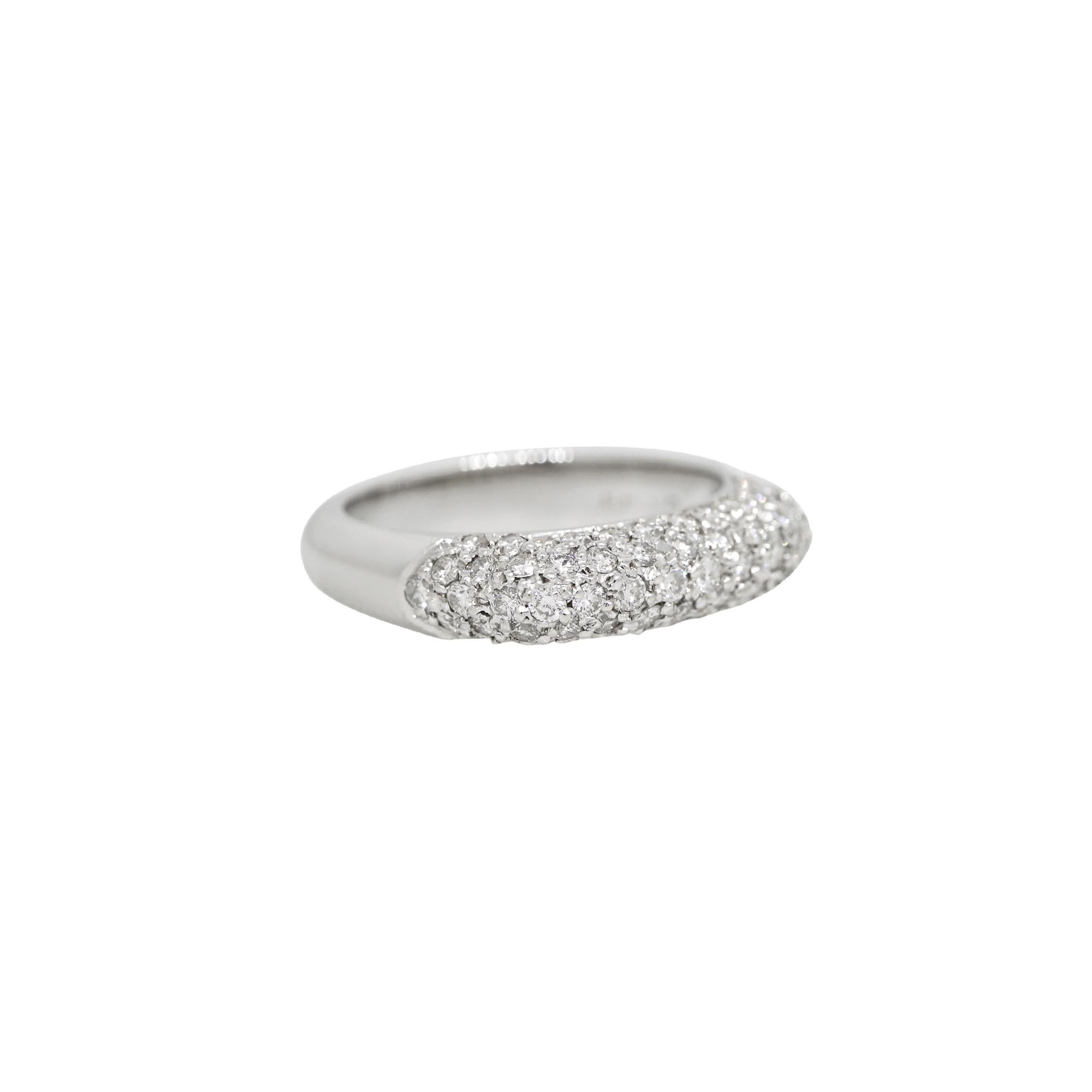 Anillo de Moda de 18 Quilates con Diamante Natural Cuadrado Pave En Stock Moderno
