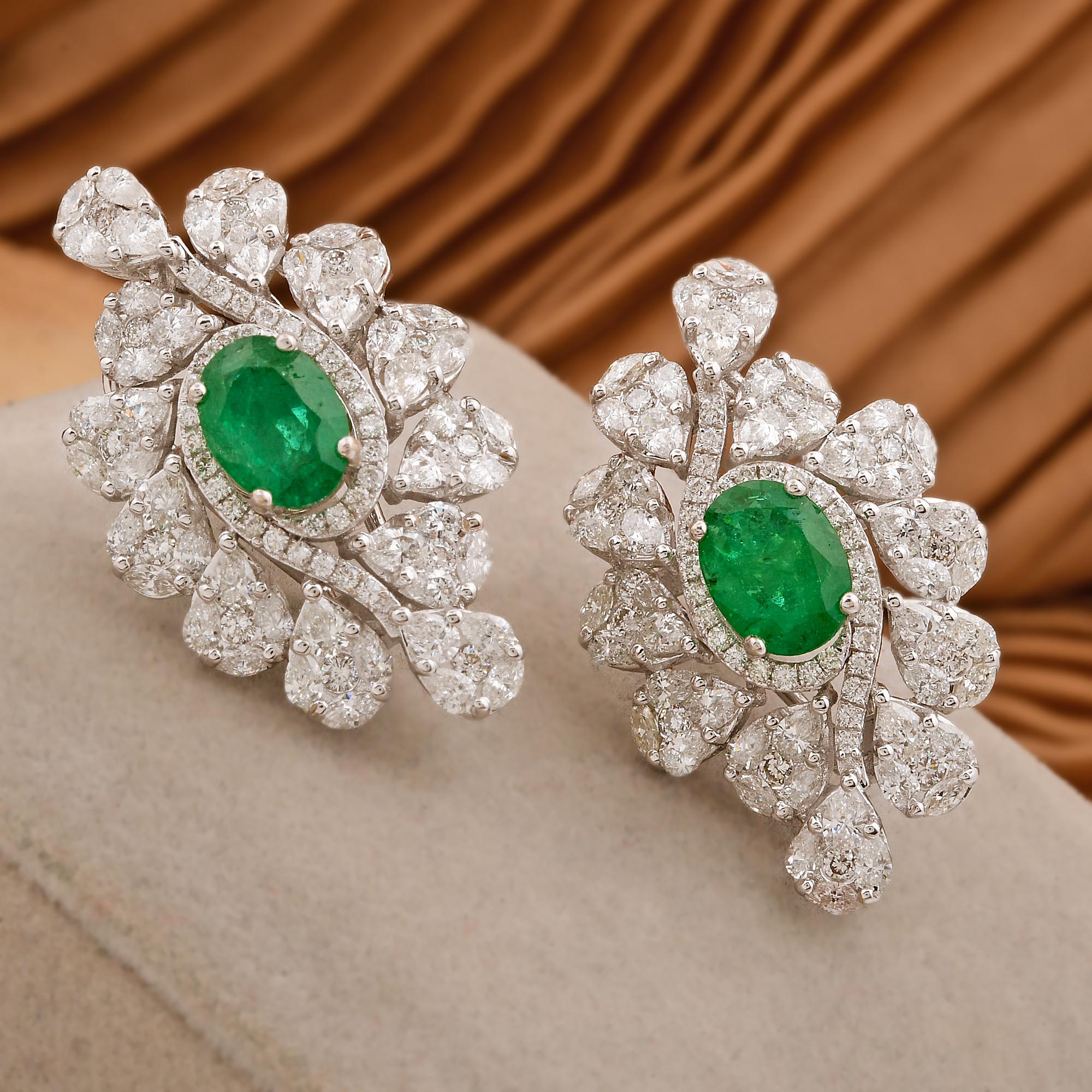 Modern Natural Diamond Pave Stud Earrings Natural Emerald Solid 14k White Gold Jewelry For Sale