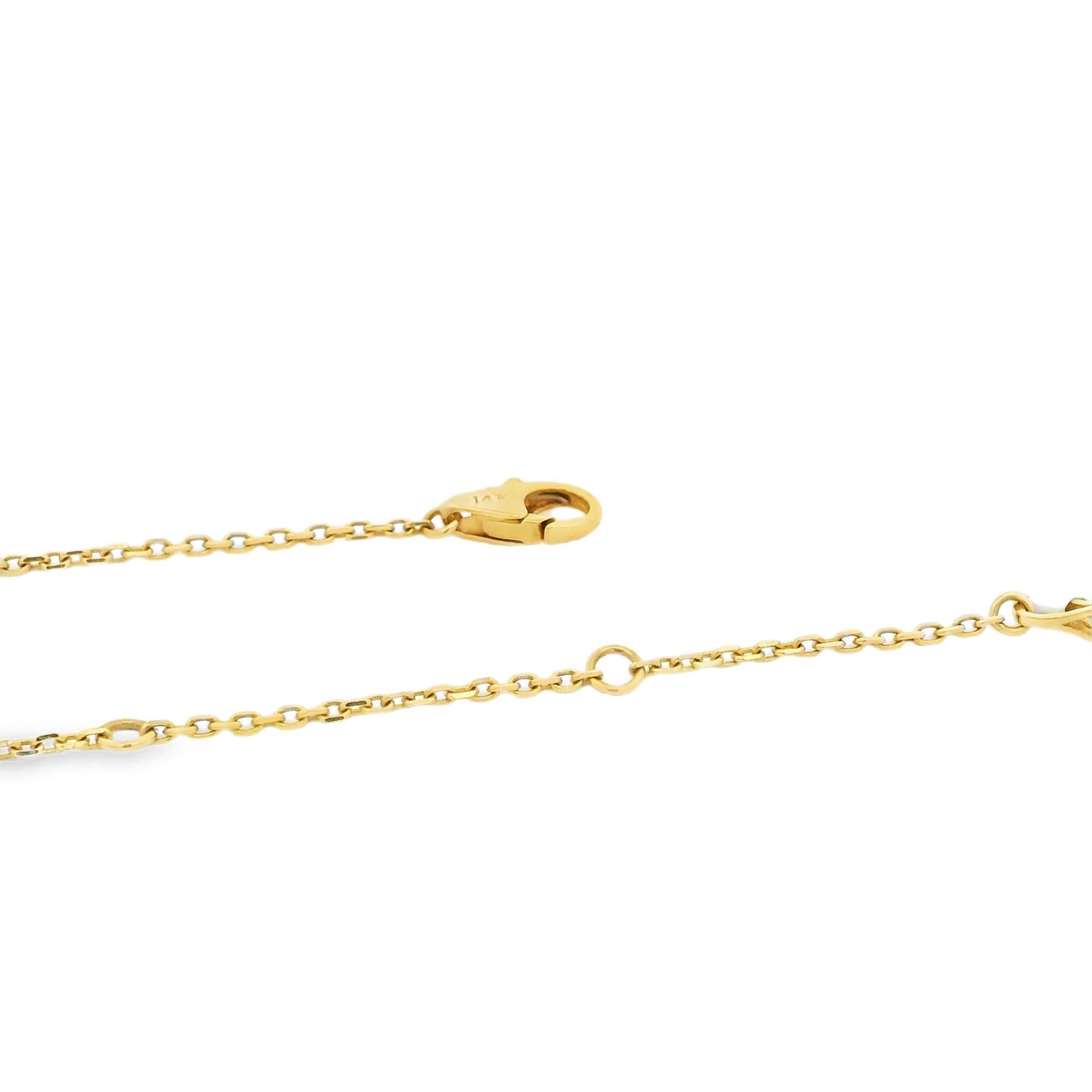 Natural Diamond Pave Triangle 14-Karat Pendant Necklace En Stock Corte redondo en venta