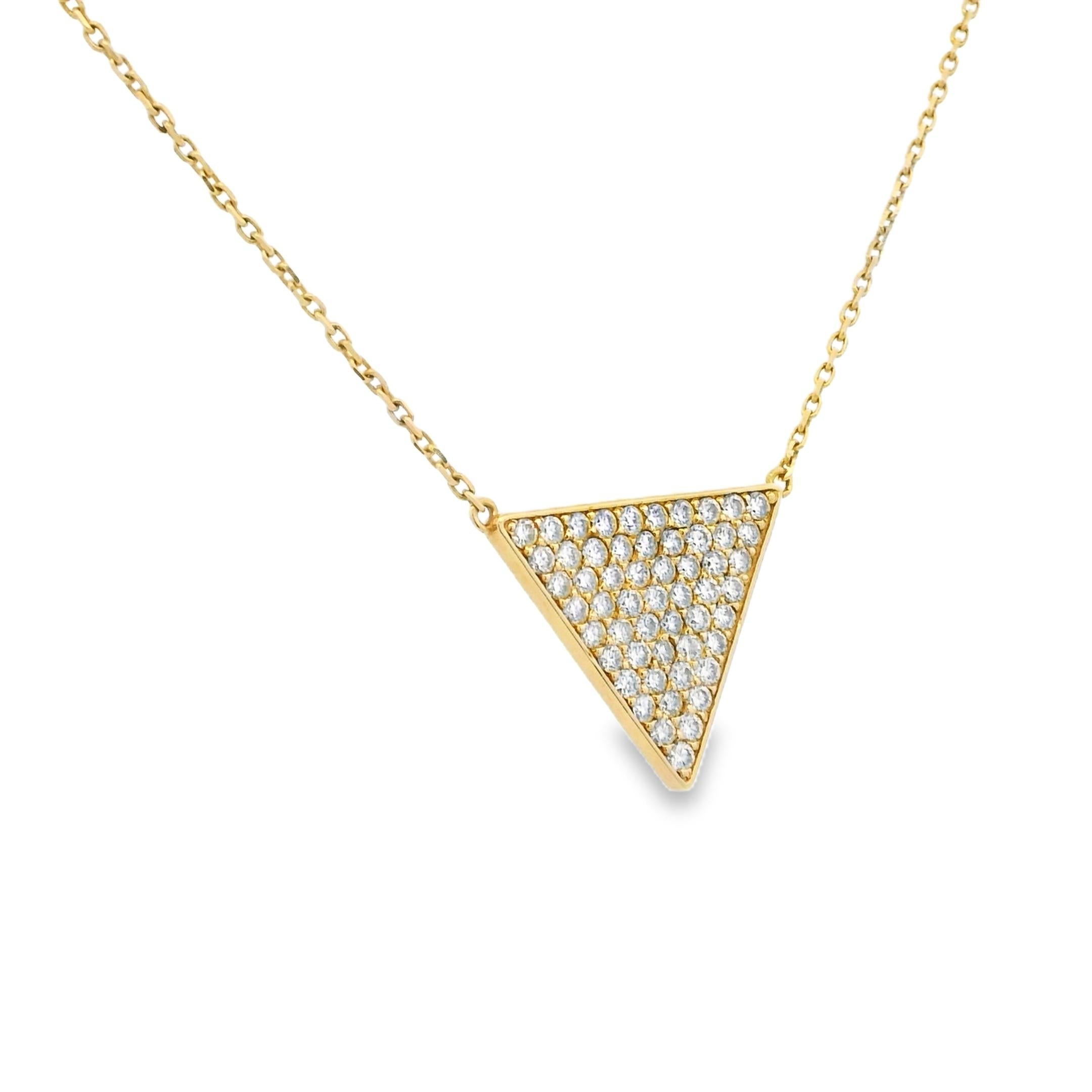 Natural Diamond Pave Triangle 14-Karat Pendant Necklace En Stock en venta 2
