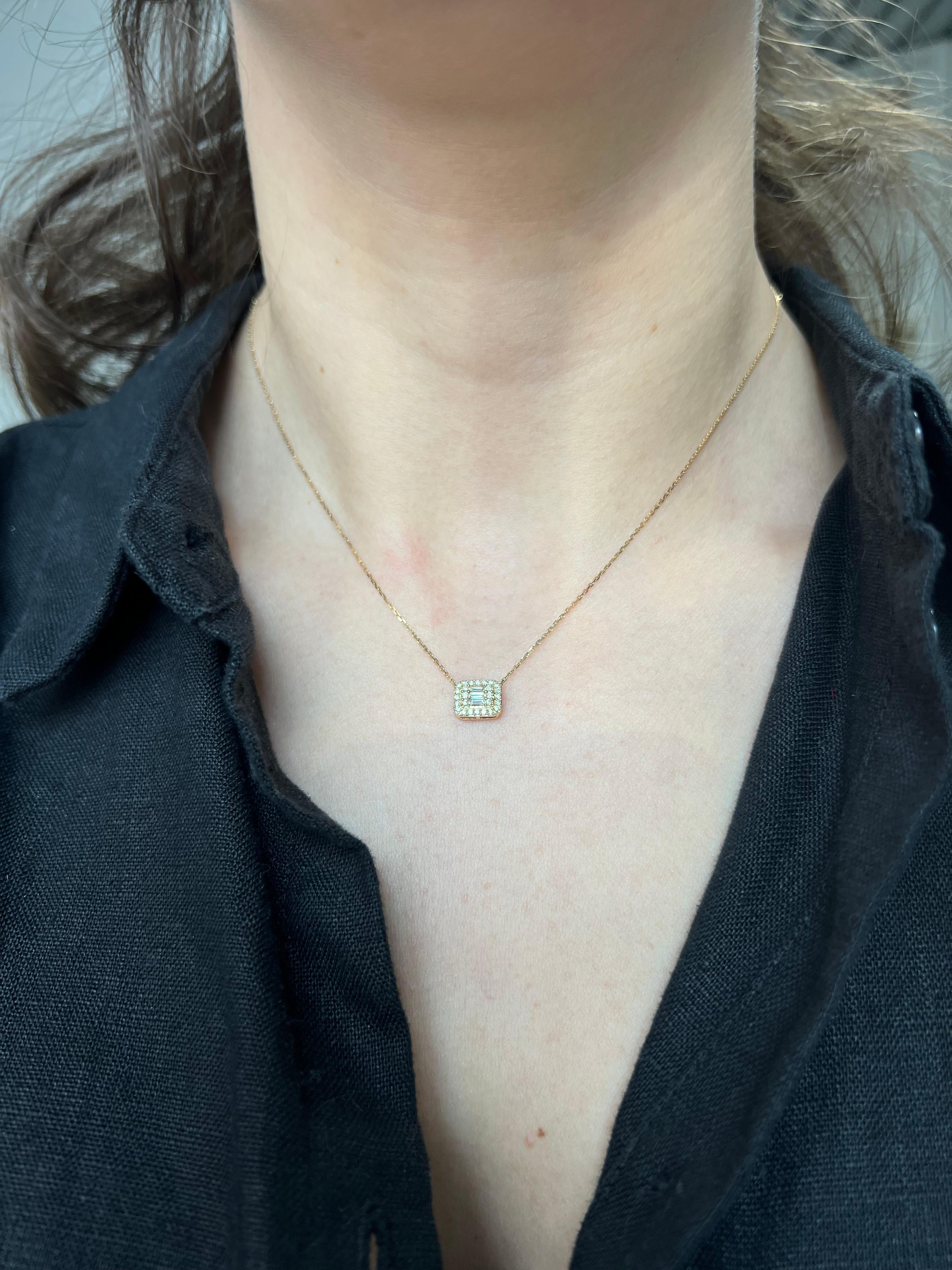 Halskette mit natürlichem Diamant-Anhänger 0,22 Karat 18KT Weißgold Cluster Halo Kette im Angebot 5