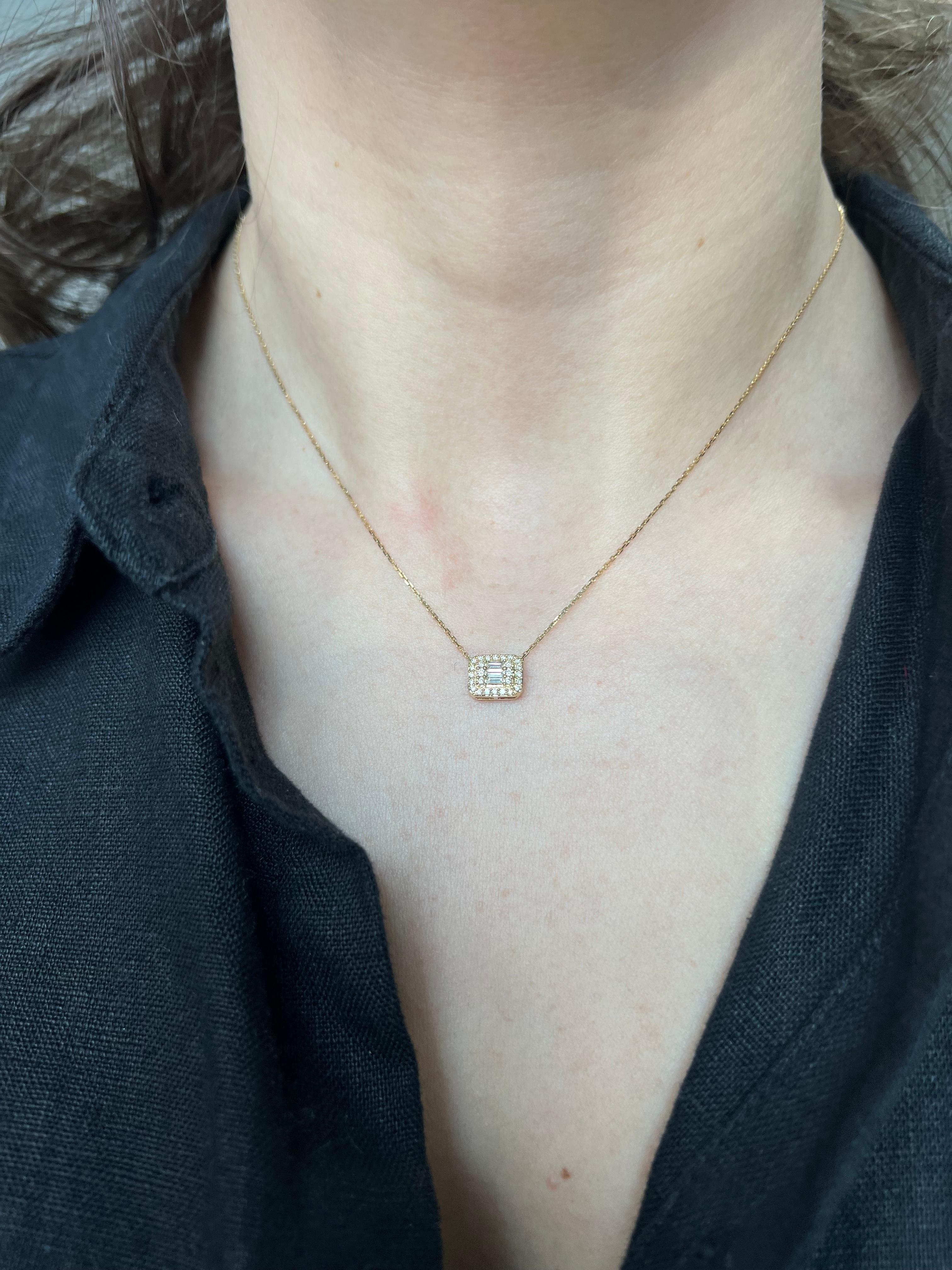 Halskette mit natürlichem Diamant-Anhänger 0,22 Karat 18KT Weißgold Cluster Halo Kette im Angebot 3