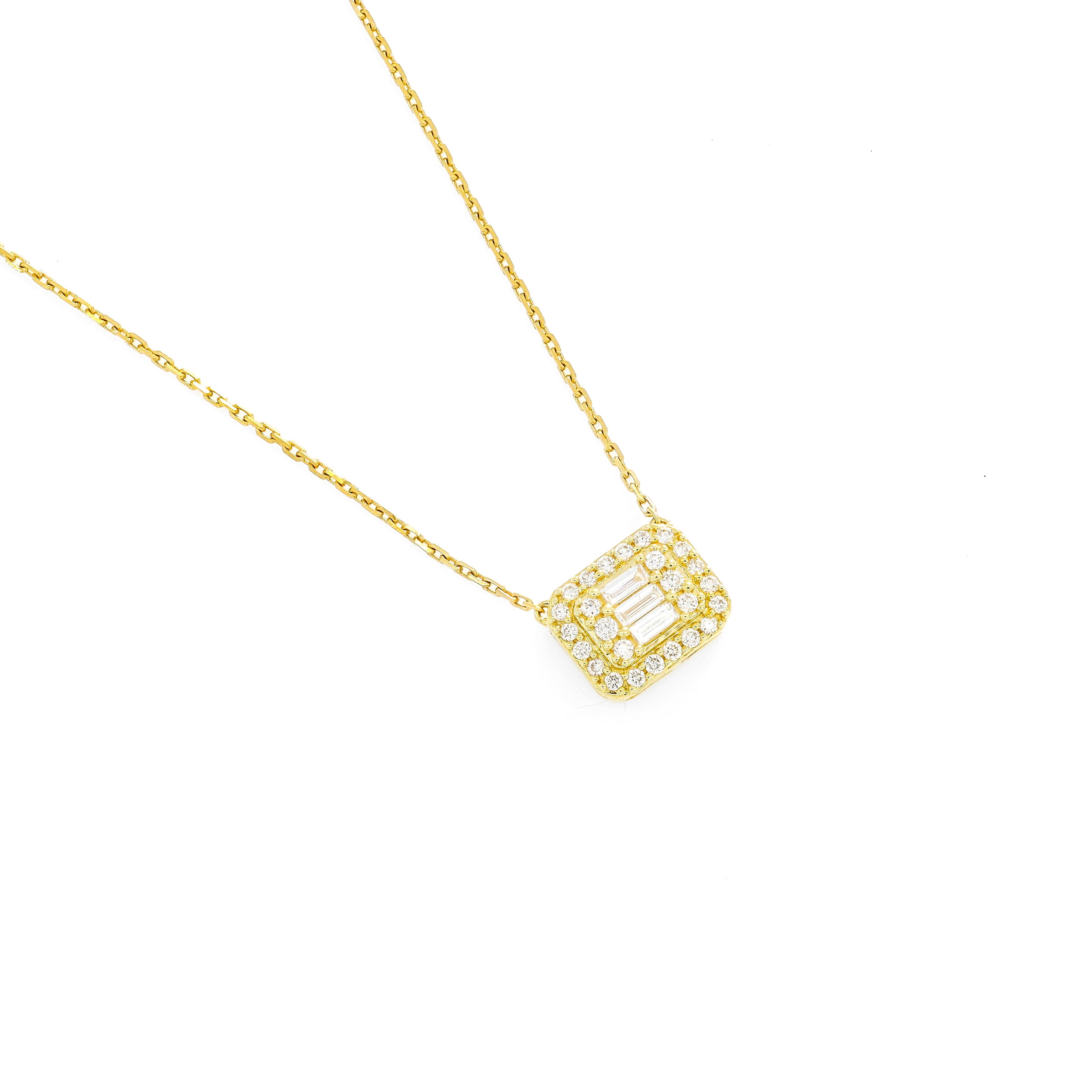 Art Nouveau Natural Diamond Pendant 0.25 CT 18KT Yellow Gold Cluster Halo Chain Necklace For Sale
