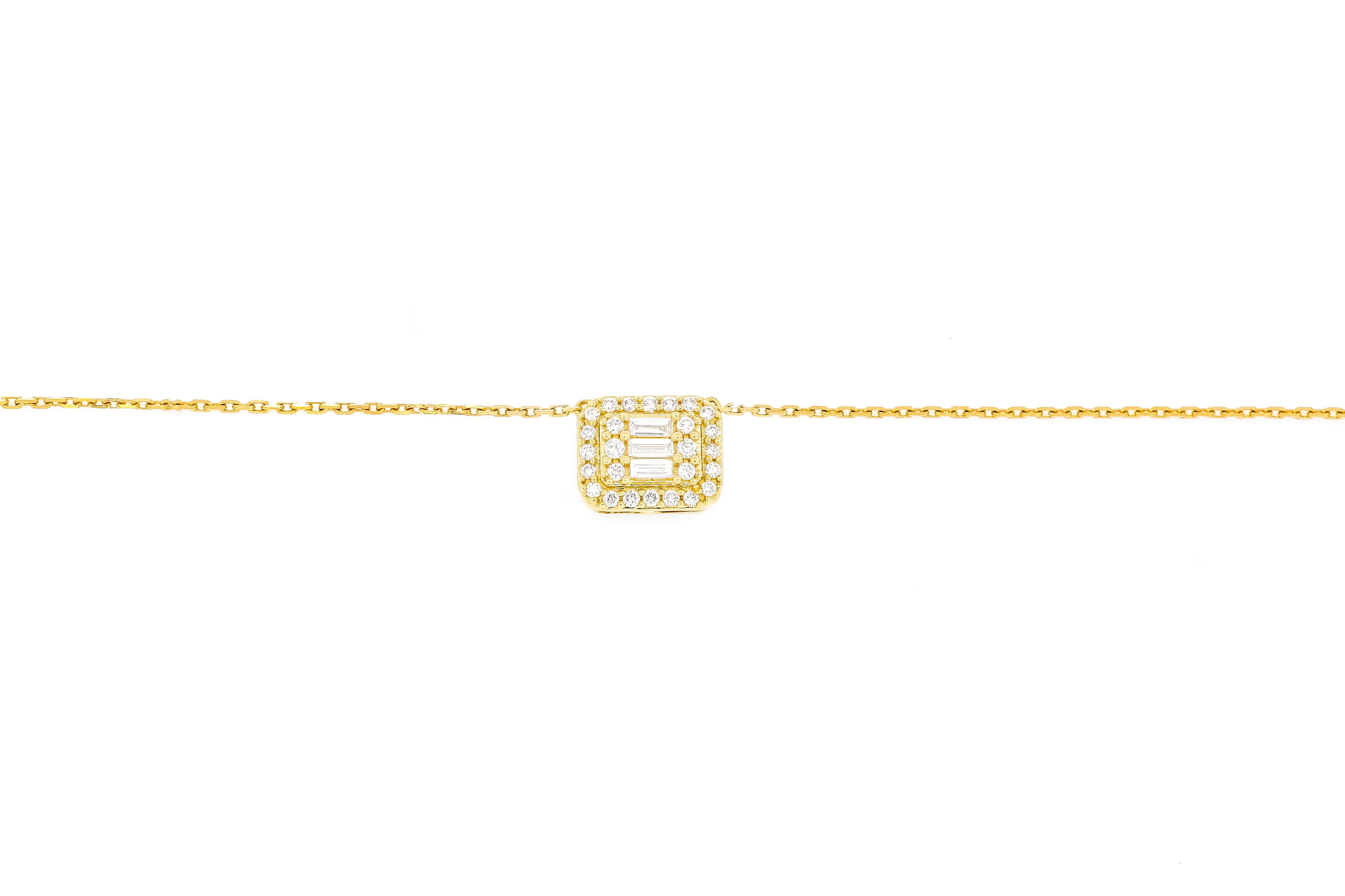 Baguette Cut Natural Diamond Pendant 0.25 CT 18KT Yellow Gold Cluster Halo Chain Necklace For Sale