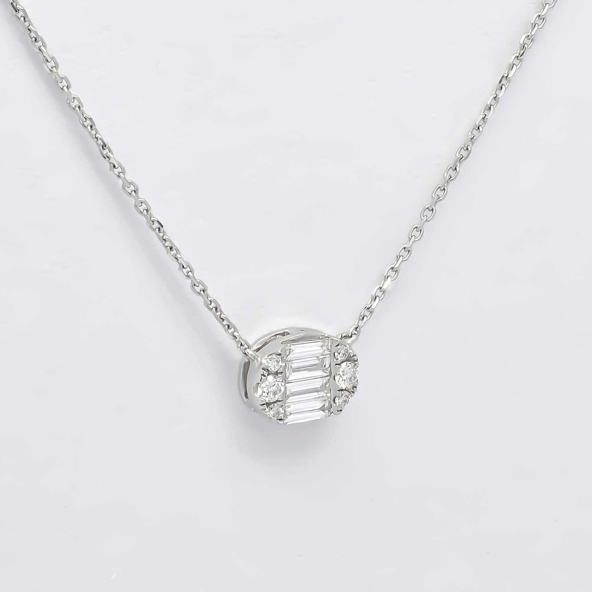 Collier à pendentif en or blanc 18 carats avec diamant naturel de 0,40 carat en vente 2