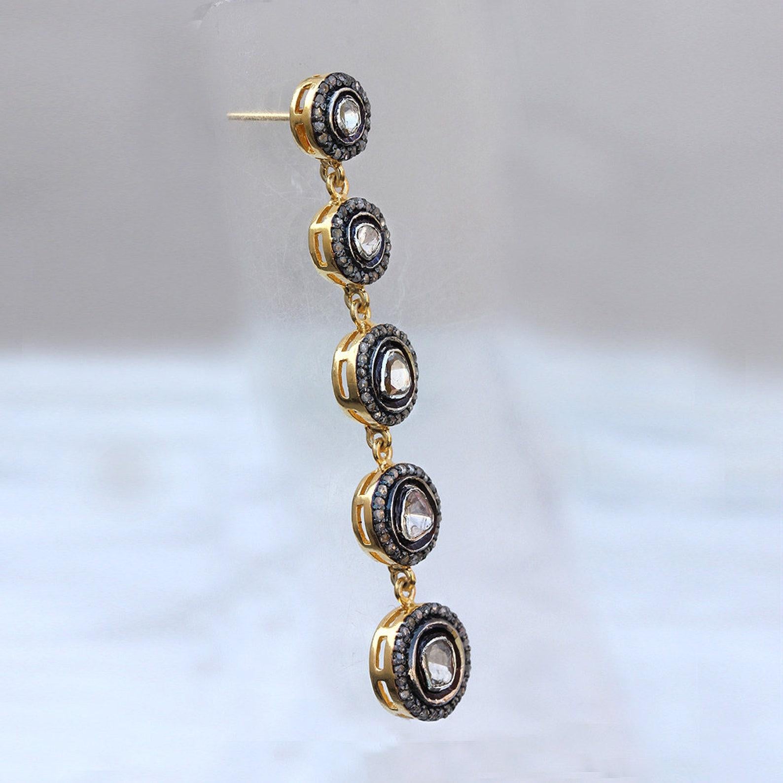 Natural Diamond Polki Earring 925 Sterling Silver Minimalist Jewelry Gift 1 pair

Gemstone: Diamond
Location: Earlobe
Closure: Screw back
Length: 60 Millimetres
Width: 12 Millimetres