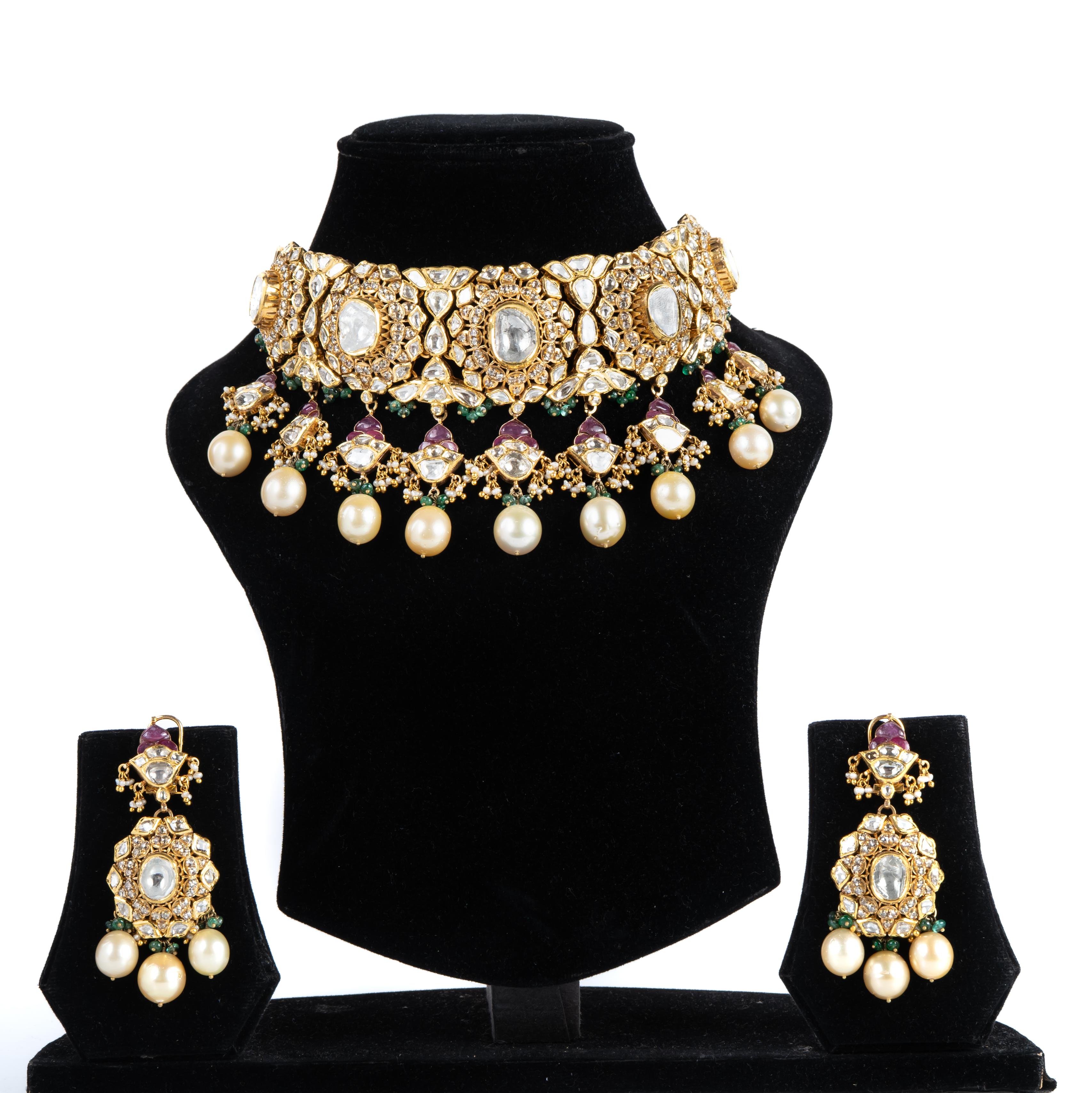Women's Natural Diamond polki necklace set in 14k gold For Sale