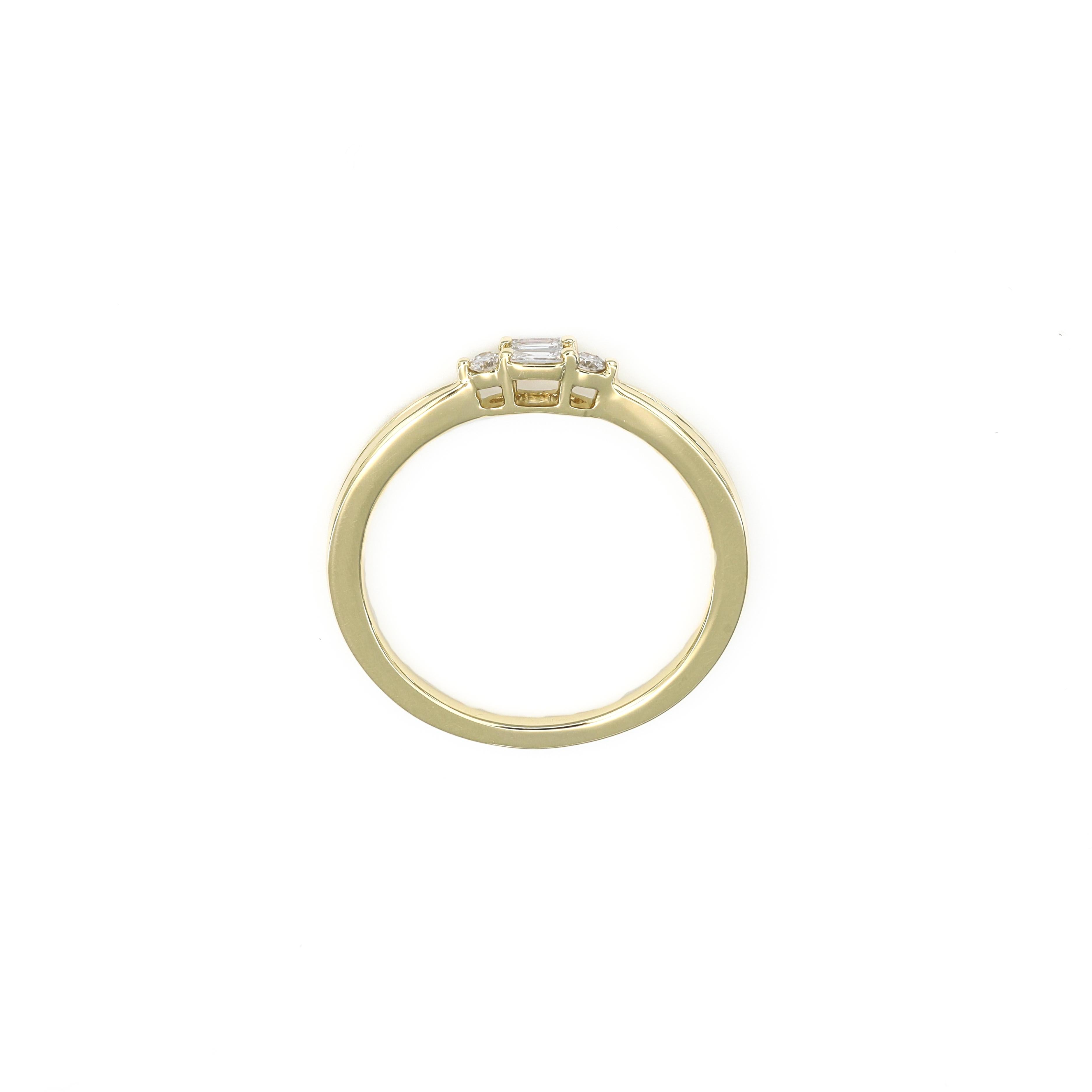 Natural Diamond Ring 0.11 Carats 18 Karat Rose Gold Engagement Ring  For Sale 10