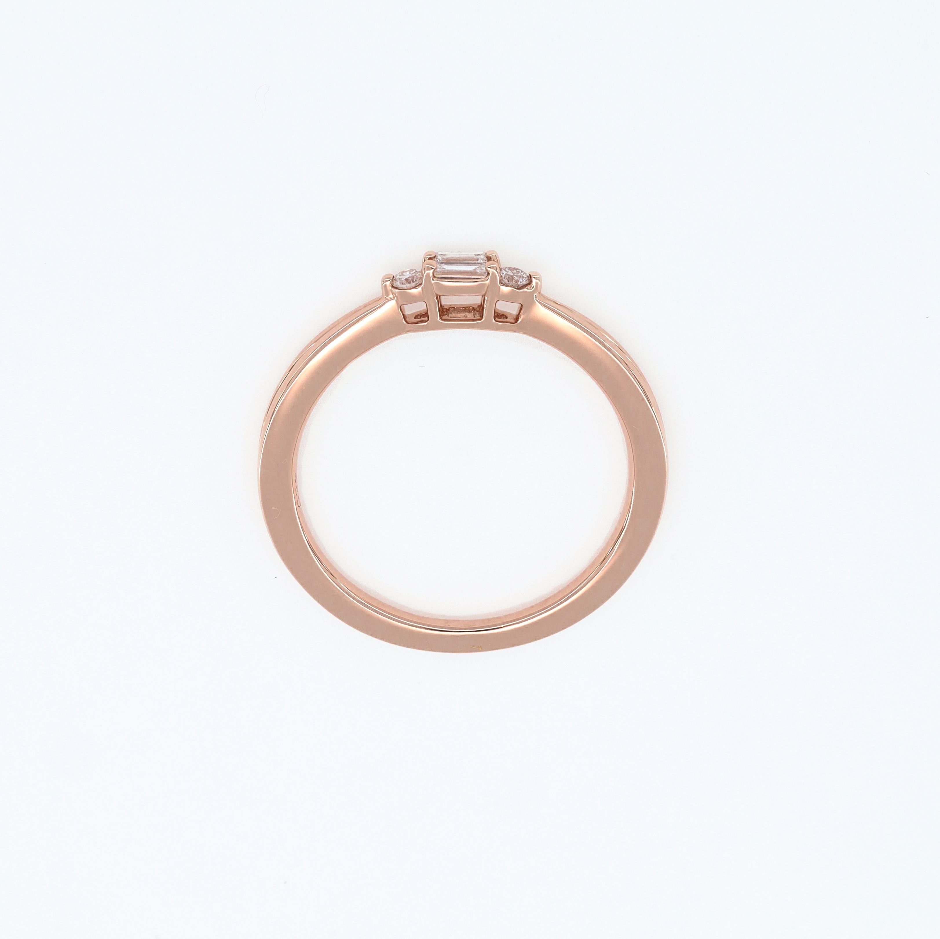 Modern Natural Diamond Ring 0.11 Carats 18 Karat Rose Gold Engagement Ring  For Sale