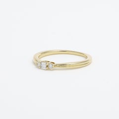 Natural Diamond Ring 0.12 Carats 18 Karat Yellow Gold Engagement Ring