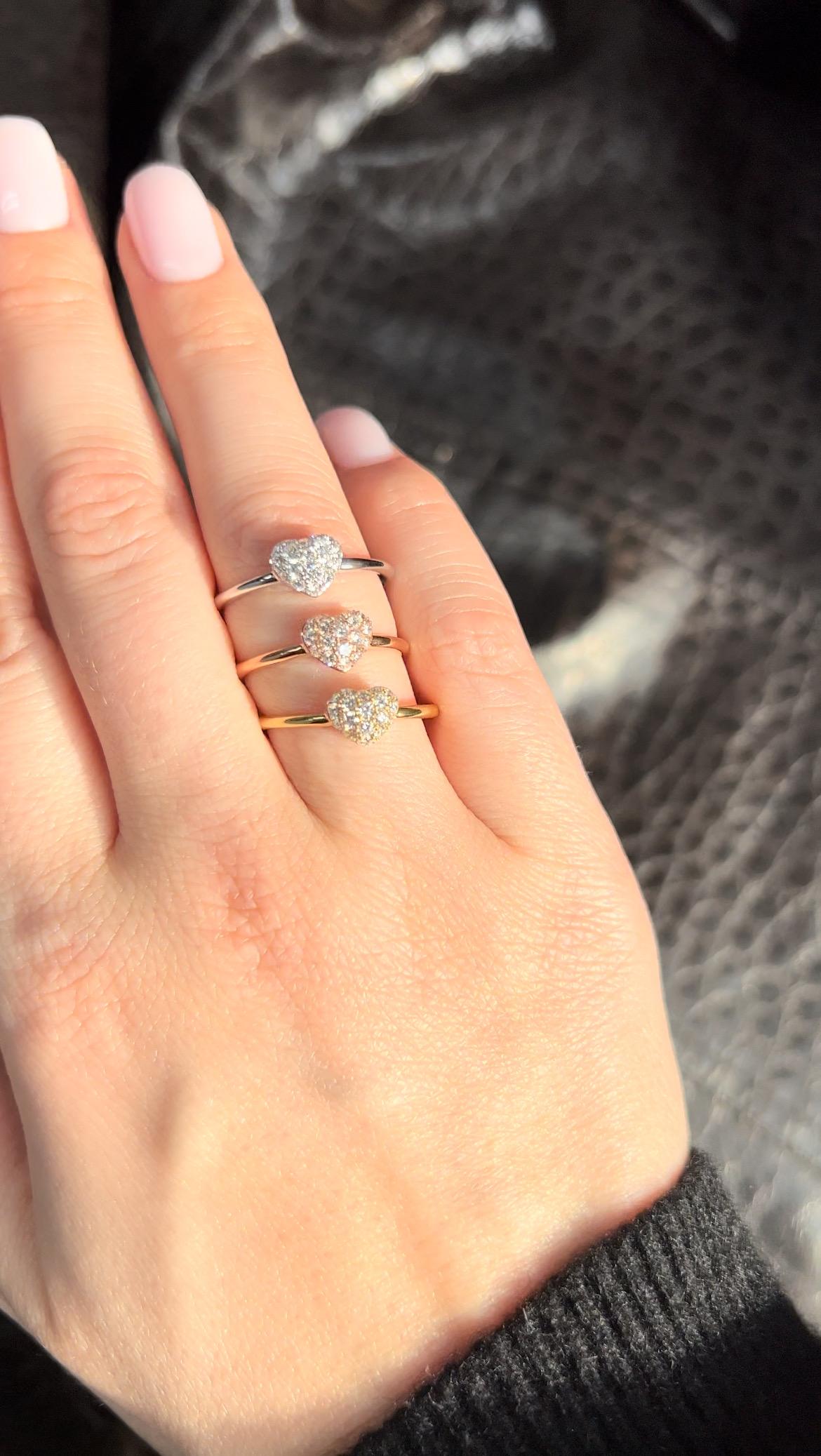 Round Cut Natural Diamond Ring 0.30 Carats 18 Karat White Gold Engagement Ring  For Sale