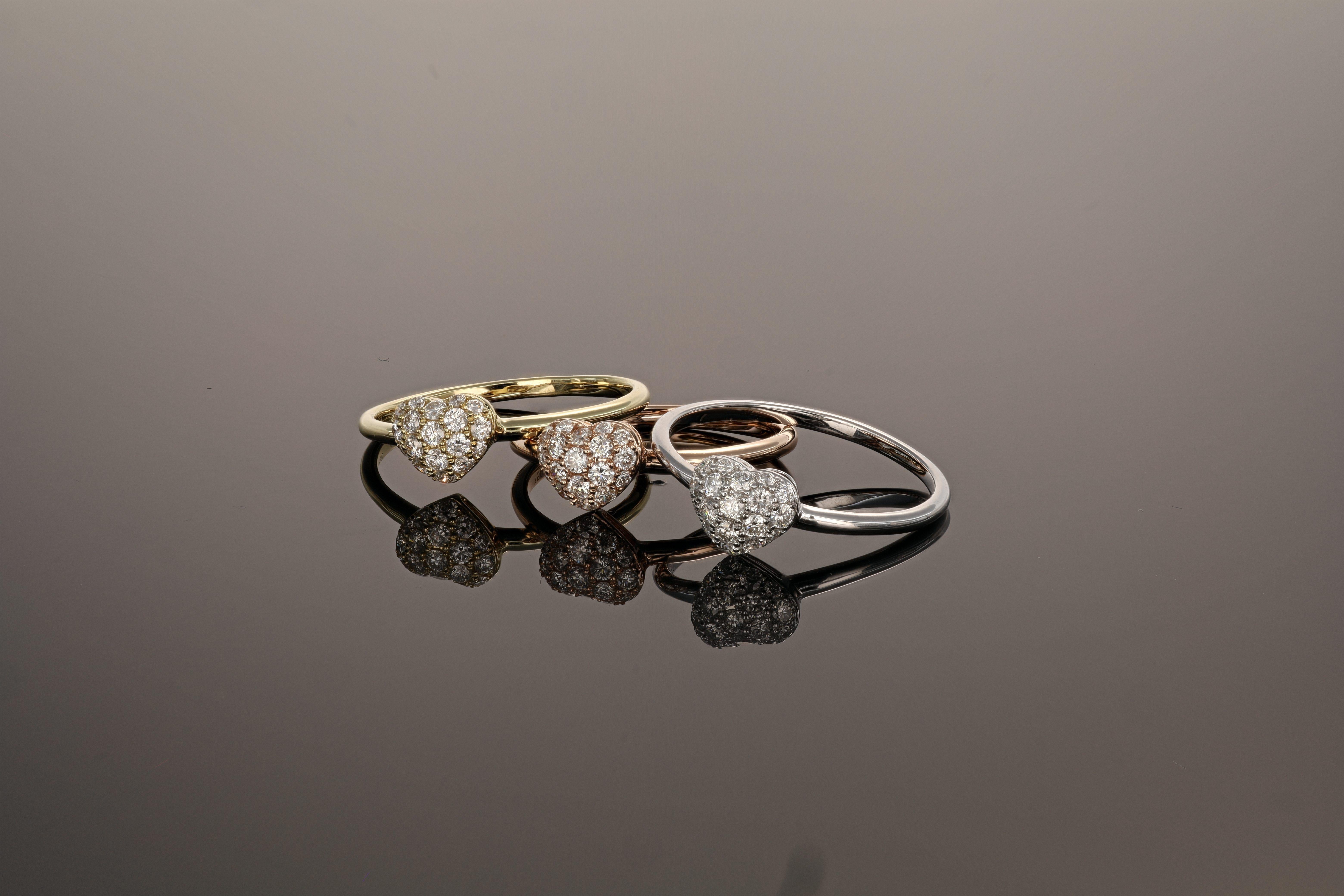 Natural Diamond Ring 0.30 Carats 18 Karat White Gold Engagement Ring For Sale 1