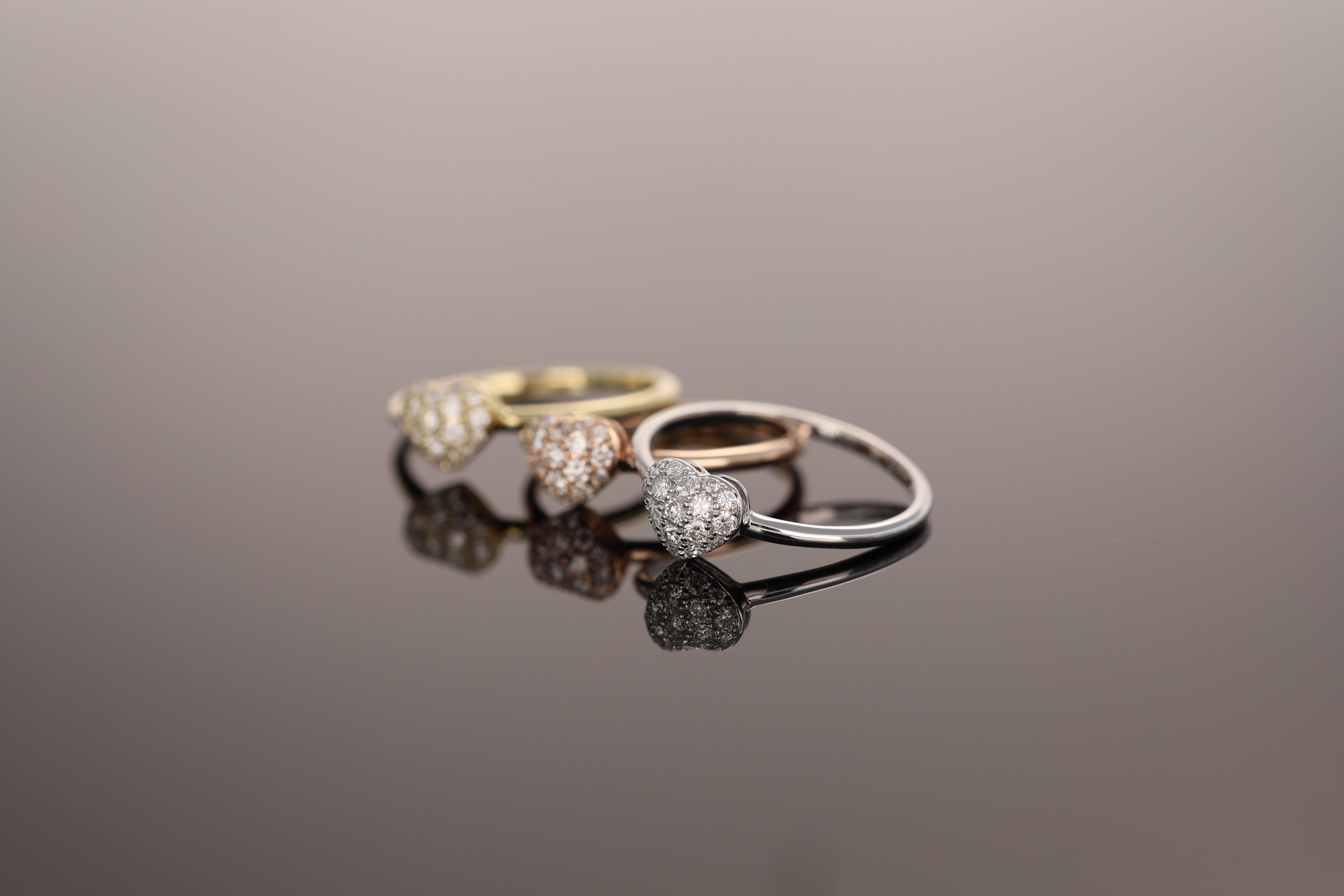 Natural Diamond Ring 0.30 Carats 18 Karat White Gold Engagement Ring For Sale 3