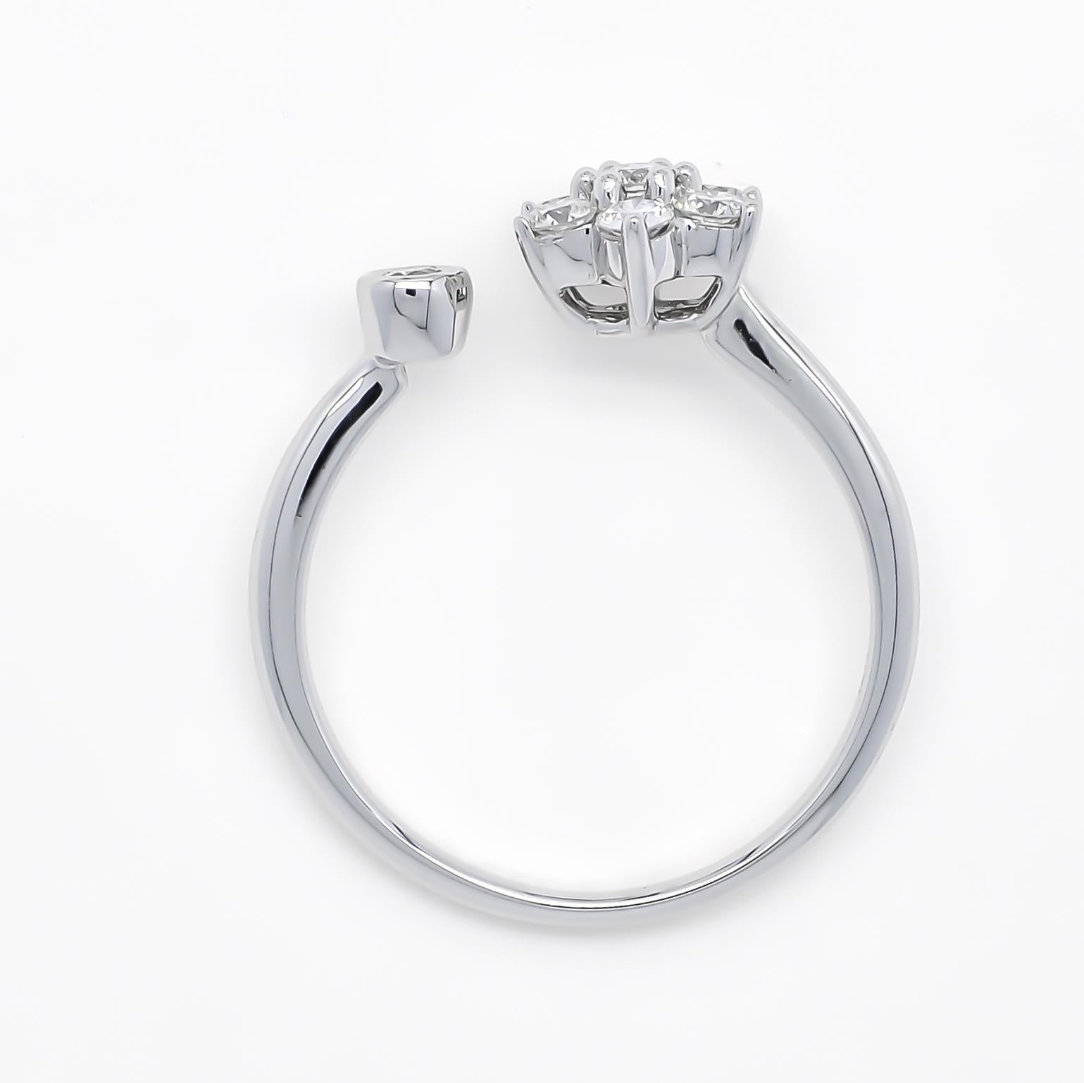 Round Cut Natural Diamond Ring 0.42ct 18 Karat White Gold Flower Duo Design Cocktail Ring For Sale
