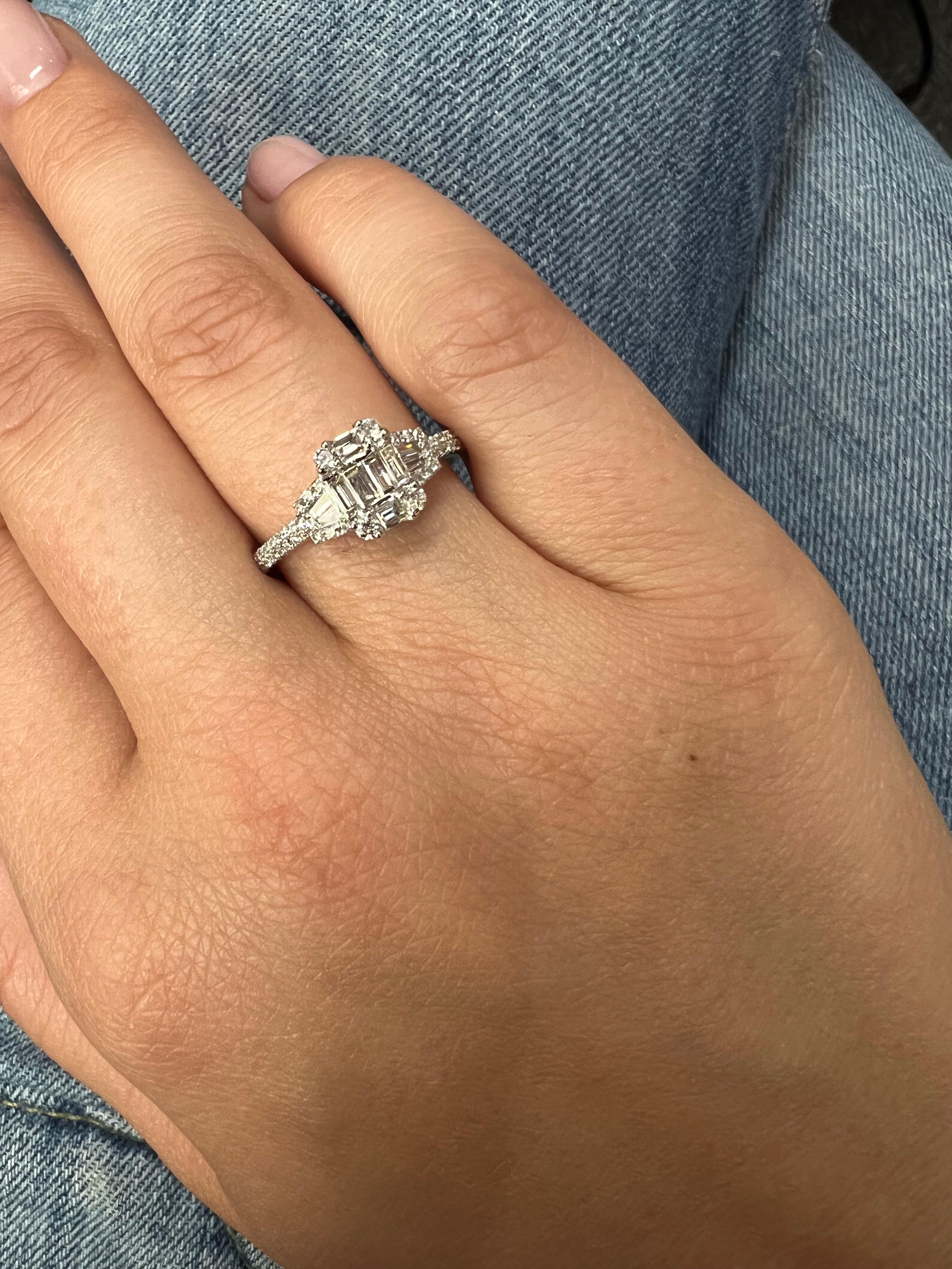 Natural Diamond Ring 0.55 Carats 18 Karats White Gold Statement Engagement Ring For Sale 1