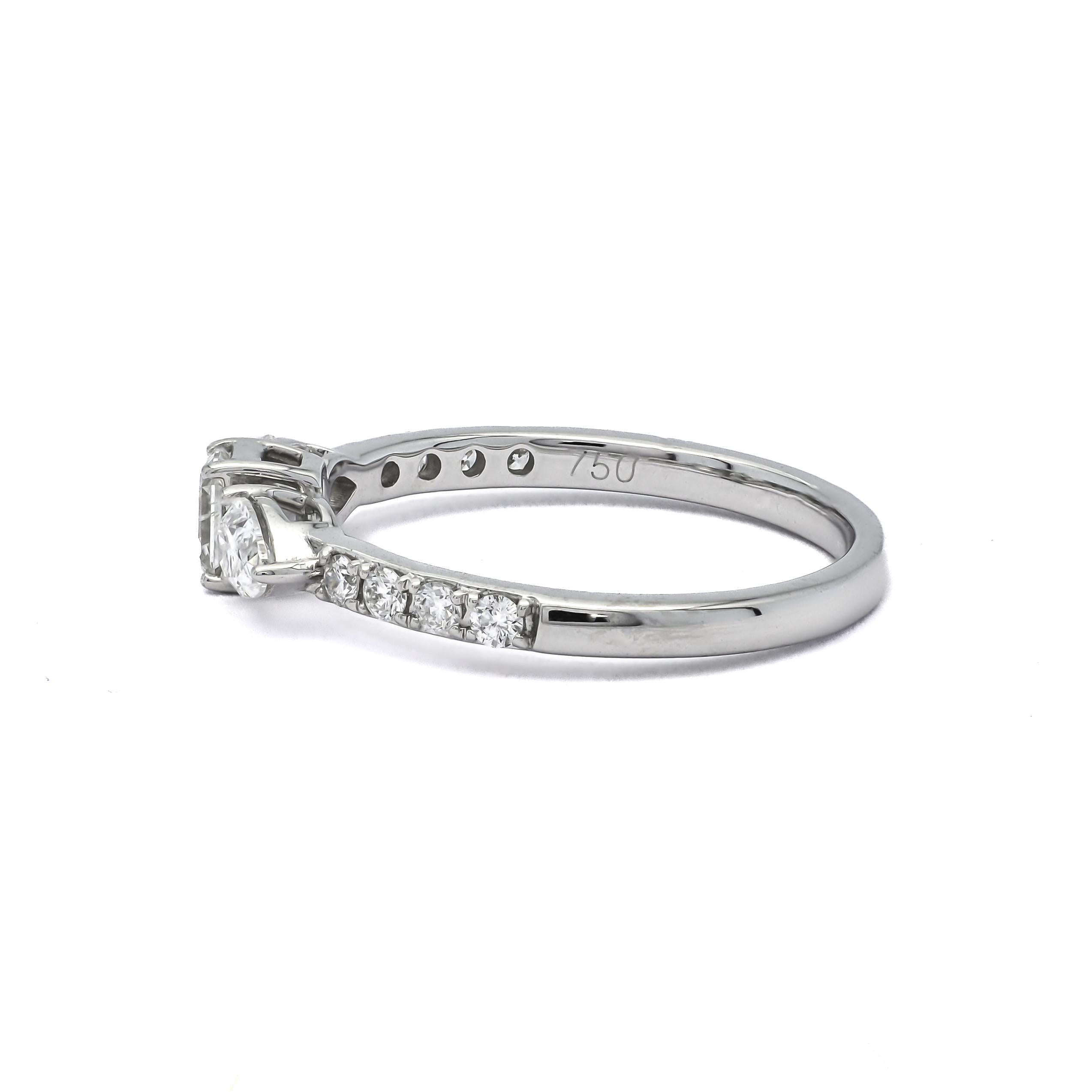 Modern Natural Diamond Ring 0.77 cts 18 Karat White Gold Engagement Ring For Sale