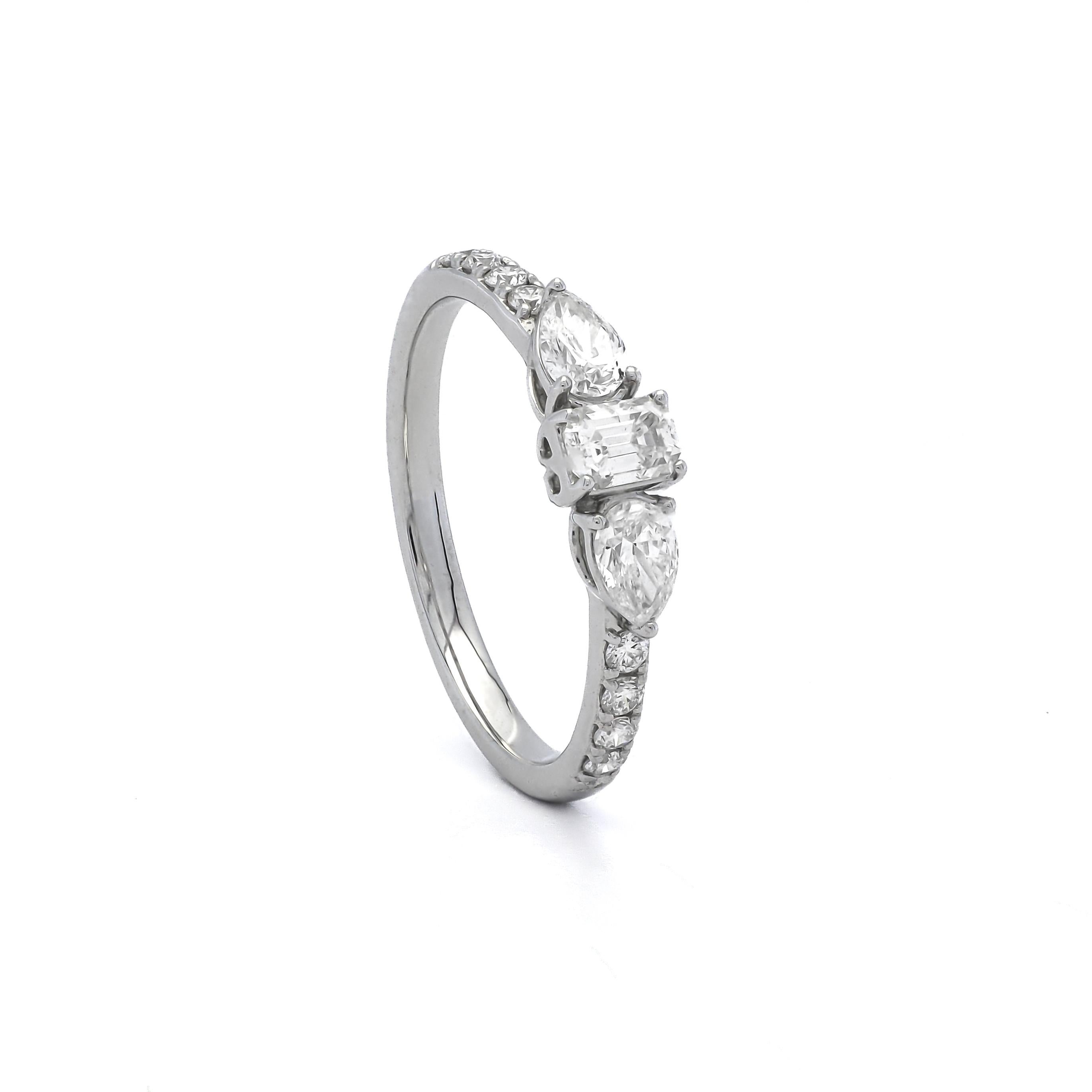 Natural Diamond Ring 0.77 cts 18 Karat White Gold Engagement Ring In New Condition For Sale In Antwerpen, BE