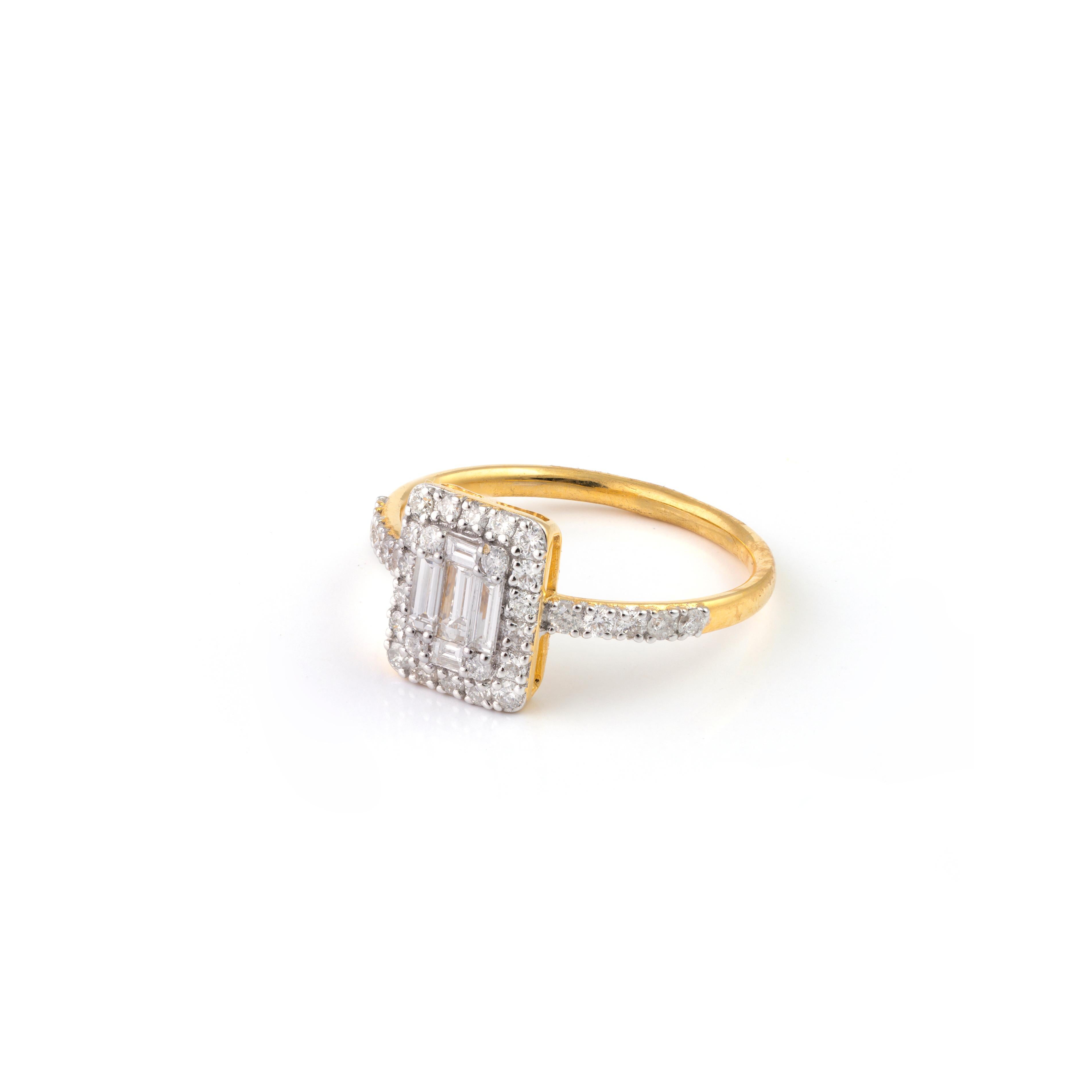 Natural Diamond Ring 0.84 Carats in 18k Gold In New Condition For Sale In New York, NY