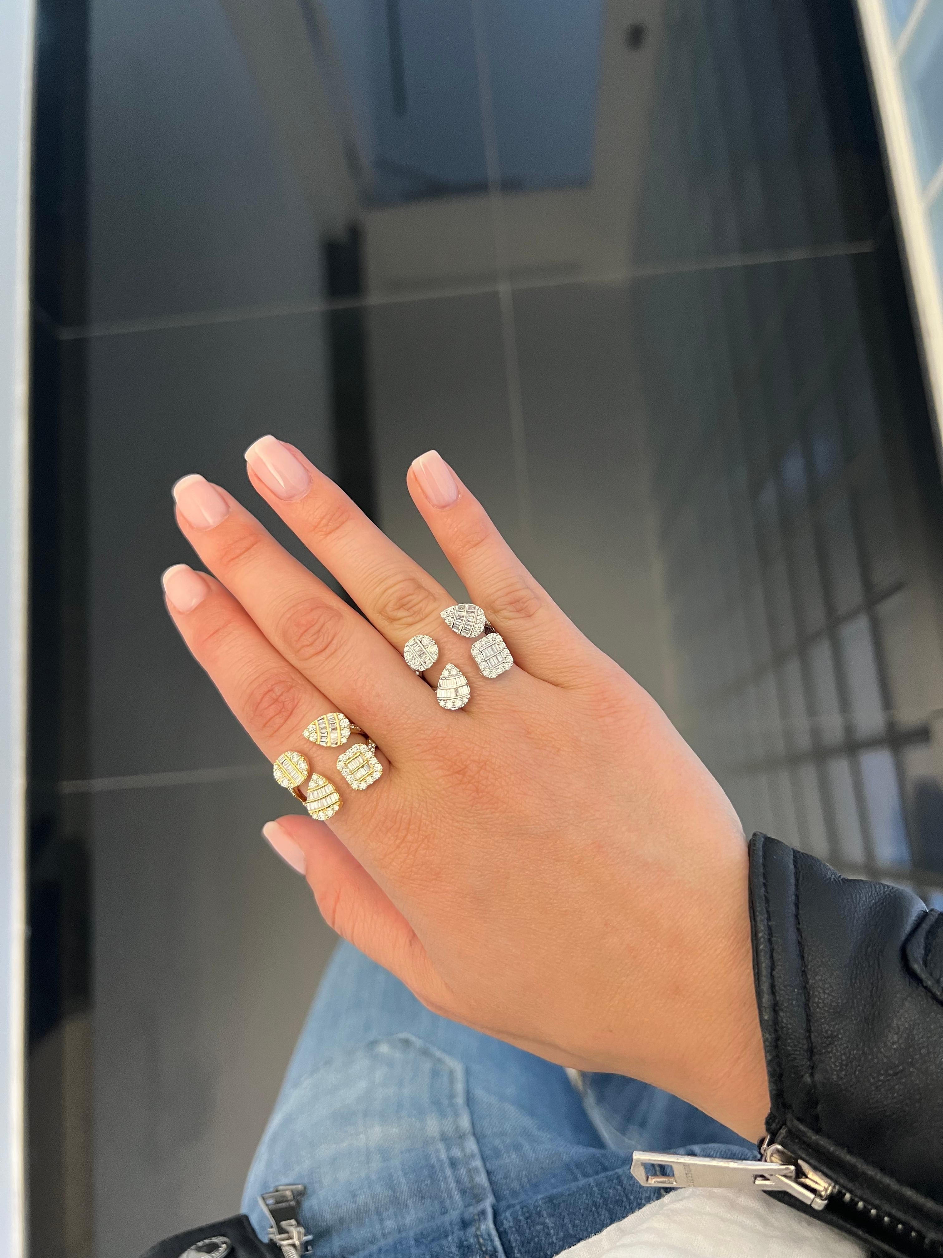Women's or Men's Natural Diamond Ring 1.23 cts 18 Karat White Gold High Fashion Statement Ring For Sale