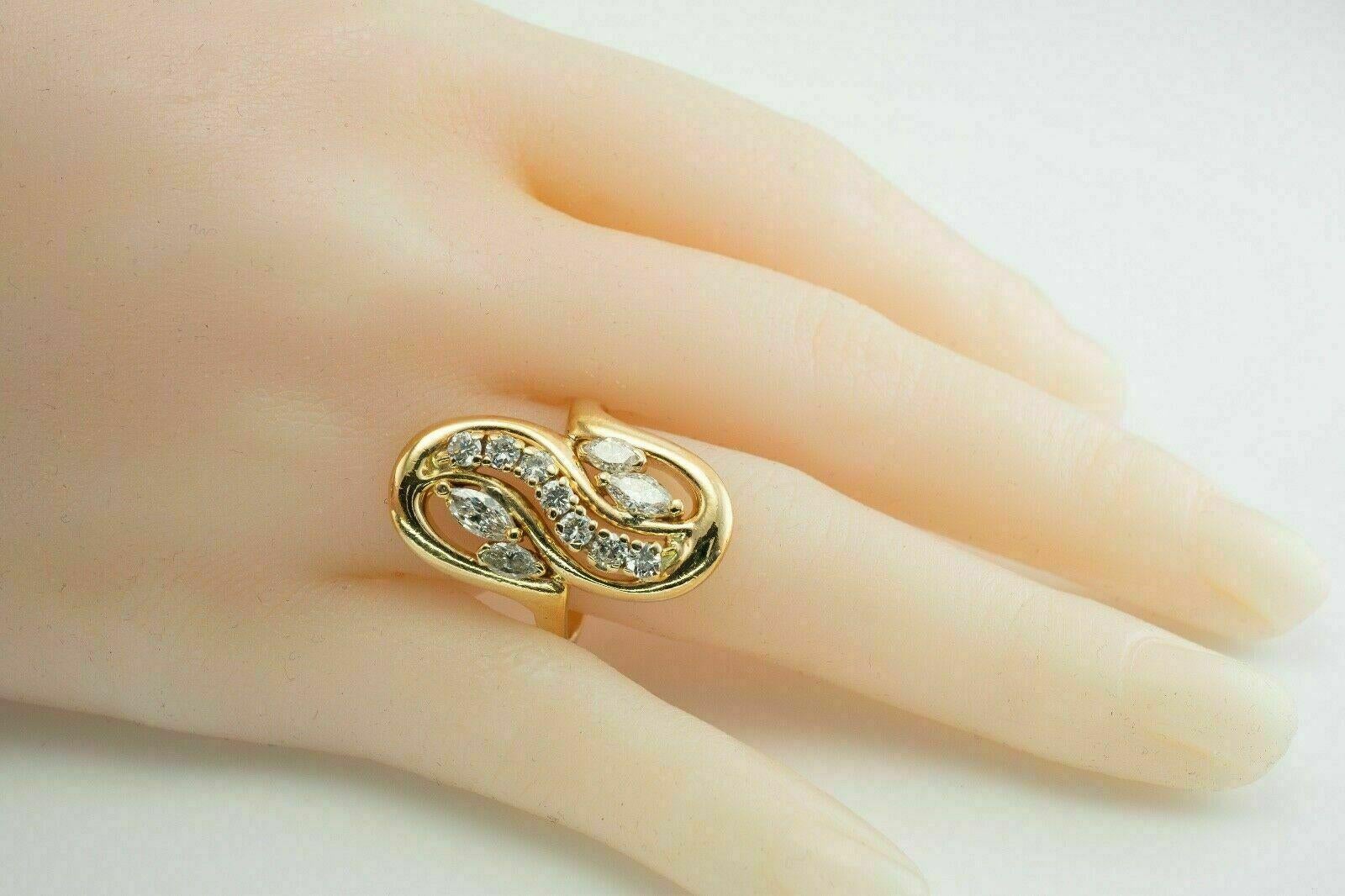 Natural Diamond Ring 14K Gold Marquise Round cut Vintage 1.70ct For Sale 6