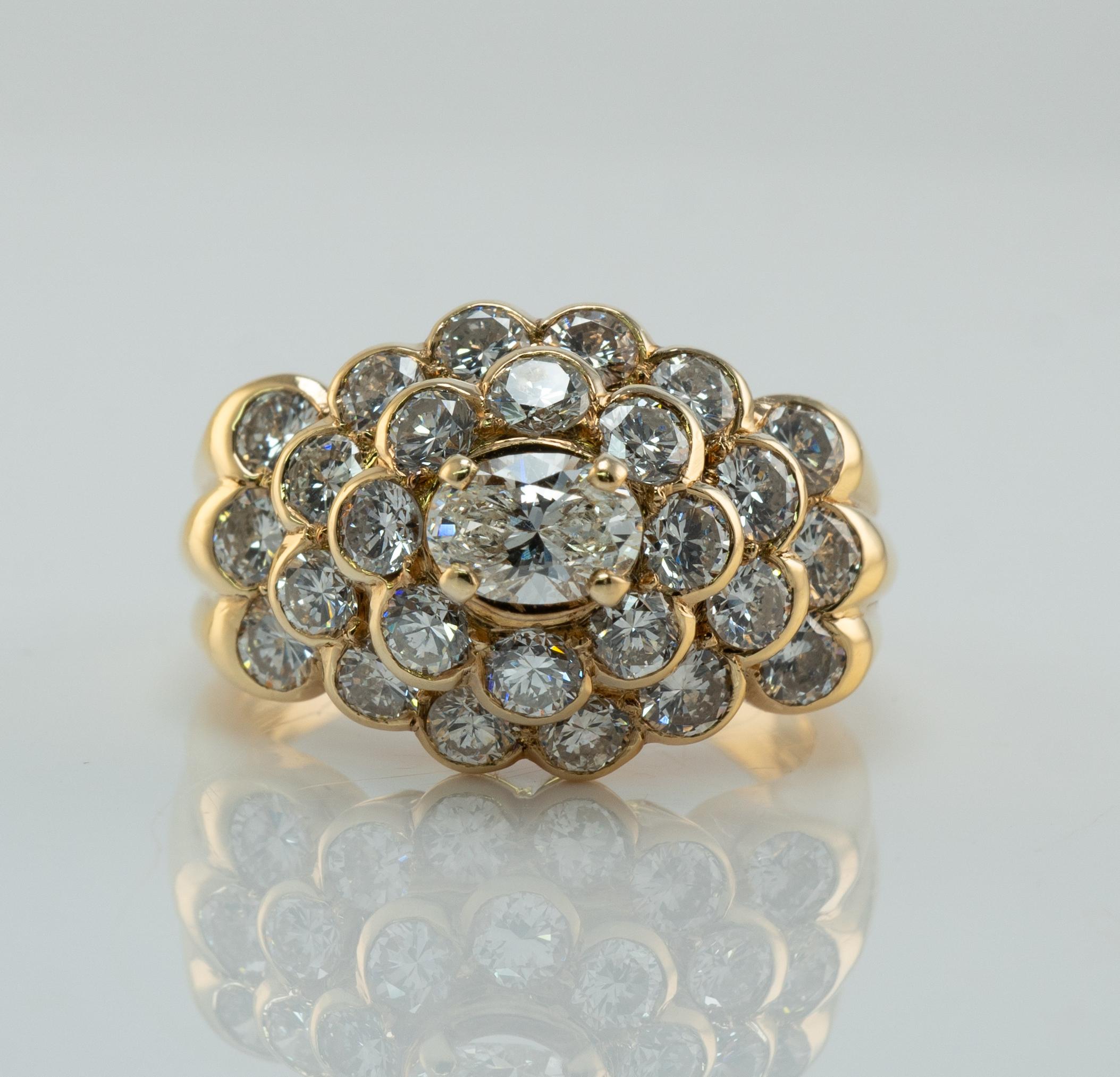 Mixed Cut Natural Diamond Ring 18K Gold Band 2.54 TDW Bubble For Sale