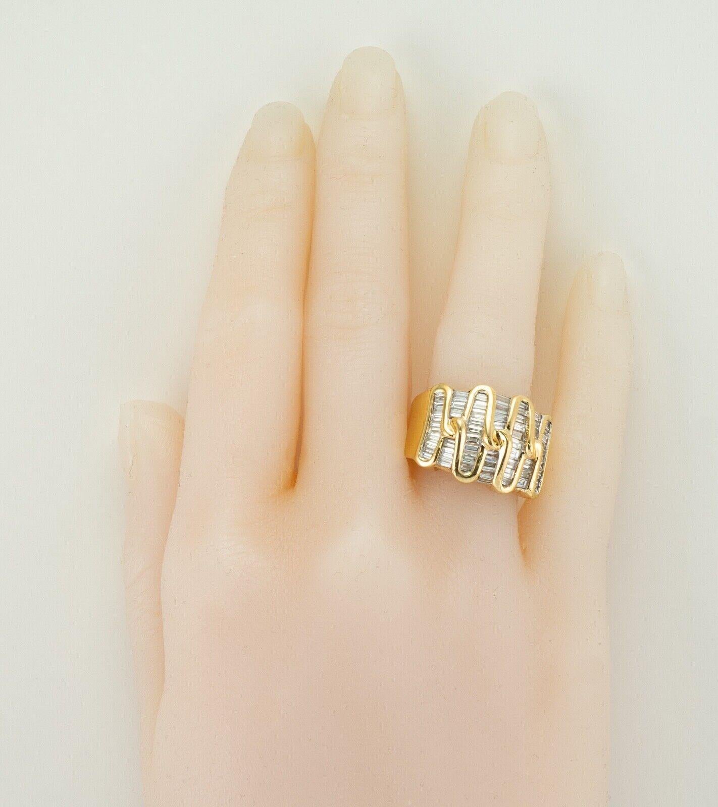 Natural Diamond Ring 18K Gold Cluster Cocktail 1.89 TDW Band Band Estate For Sale 6
