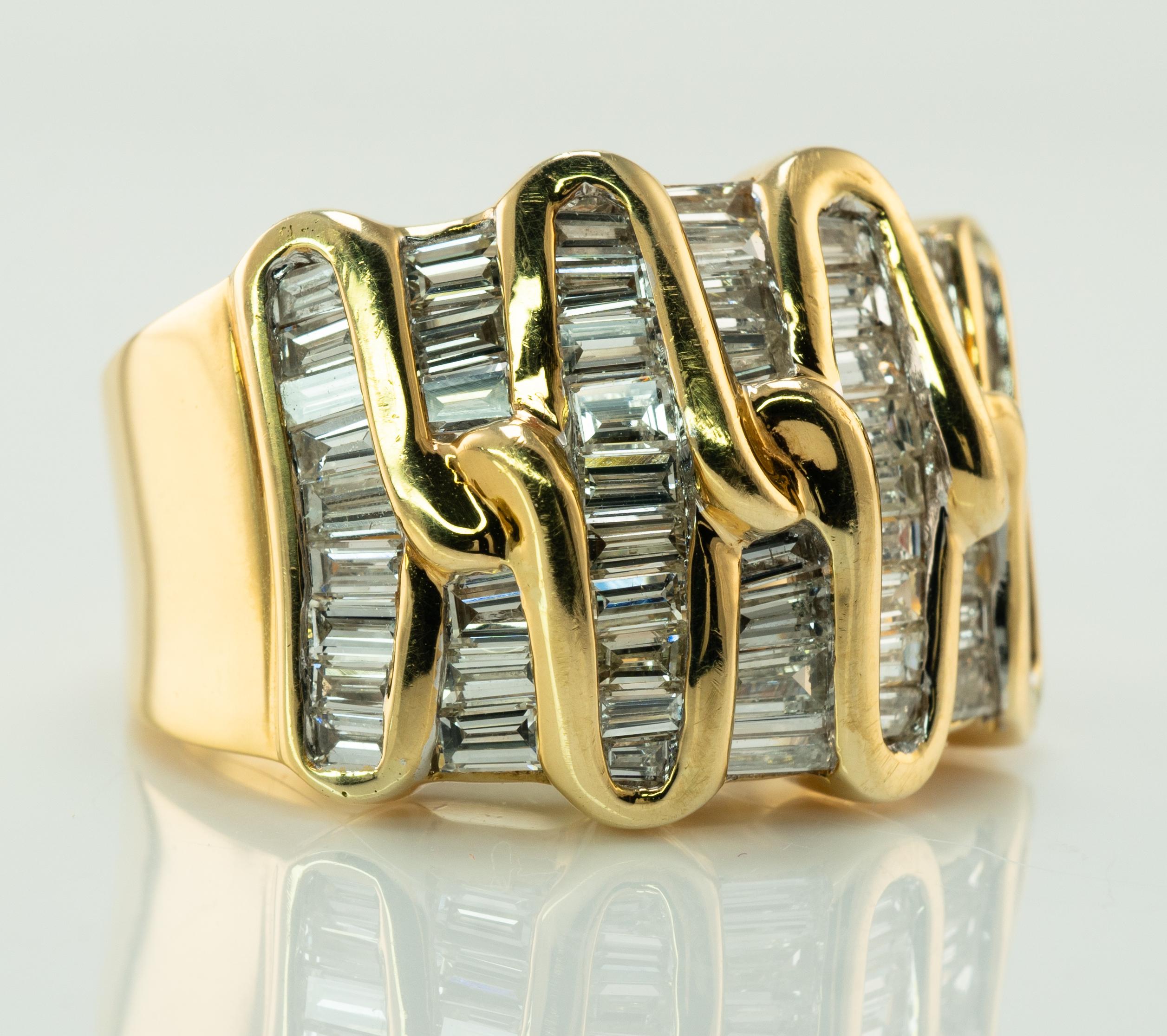 Natural Diamond Ring 18K Gold Cluster Cocktail 1.89 TDW Band Band Estate For Sale 9