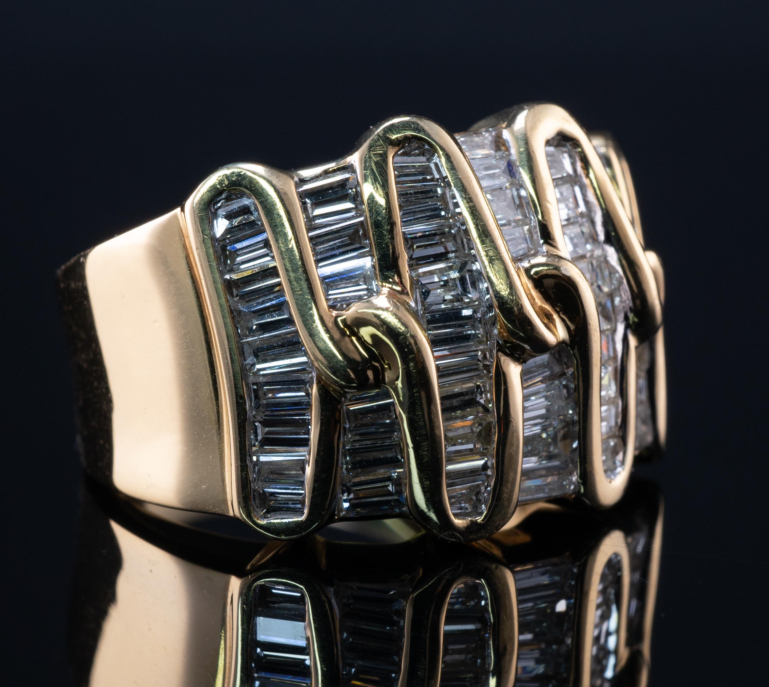 Natural Diamond Ring 18K Gold Cluster Cocktail 1.89 TDW Band Band Estate For Sale 8