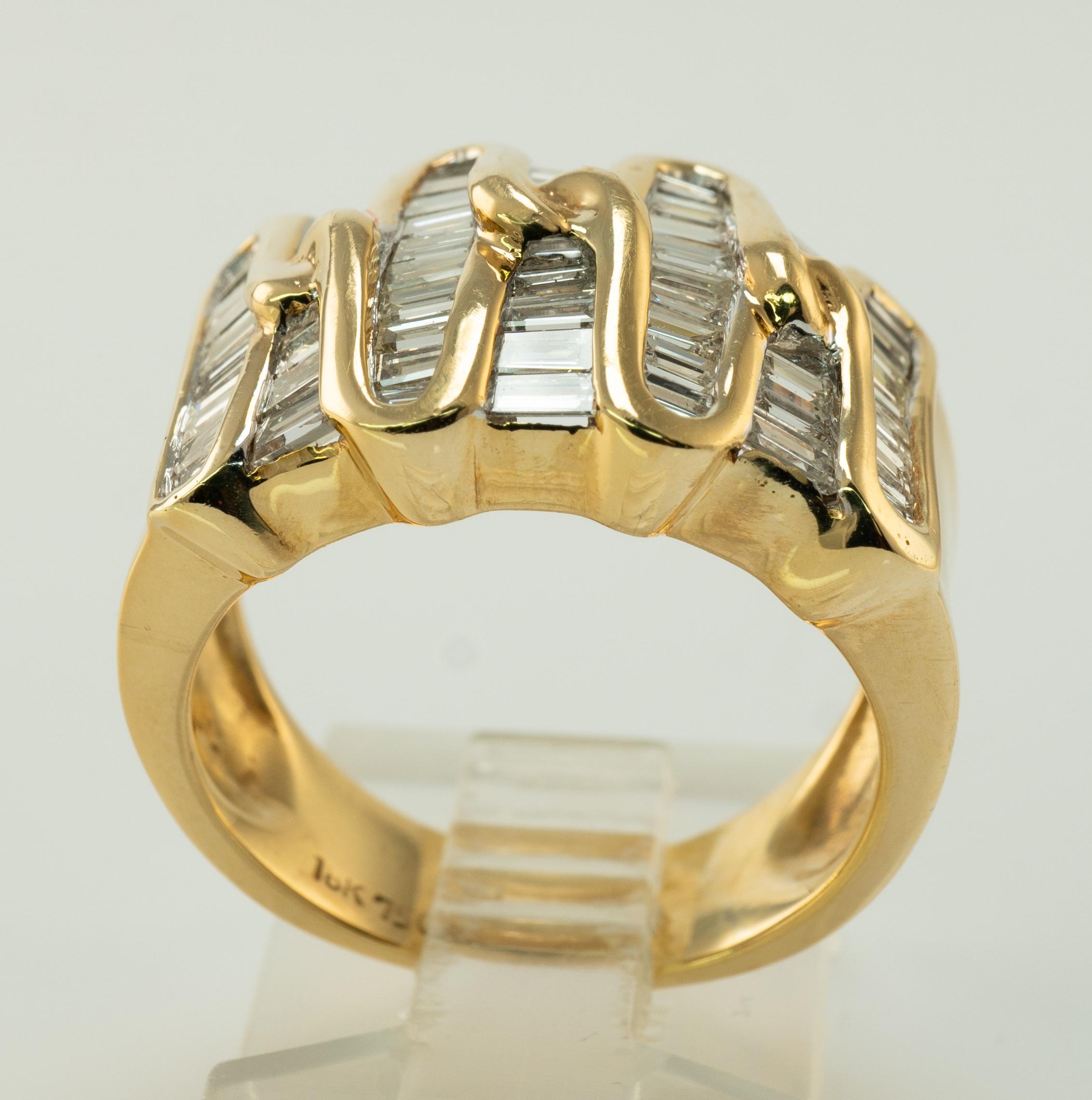 Natural Diamond Ring 18K Gold Cluster Cocktail 1.89 TDW Band Band Estate For Sale 11