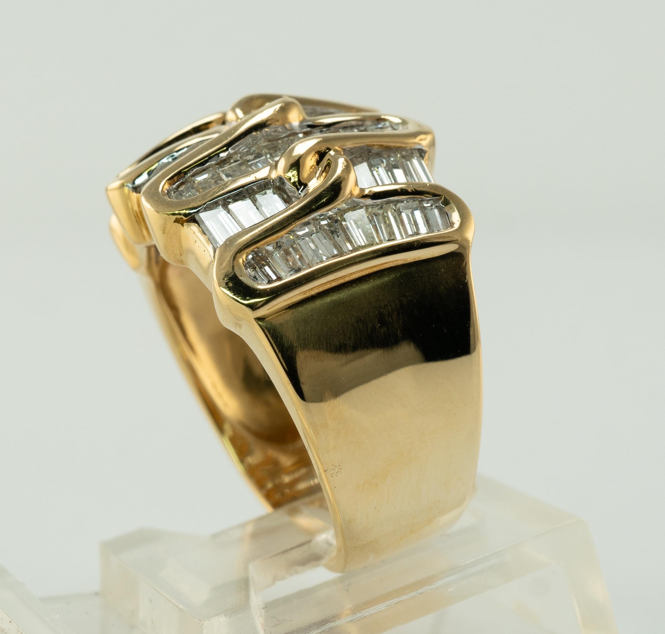 Natural Diamond Ring 18K Gold Cluster Cocktail 1.89 TDW Band Band Estate For Sale 12