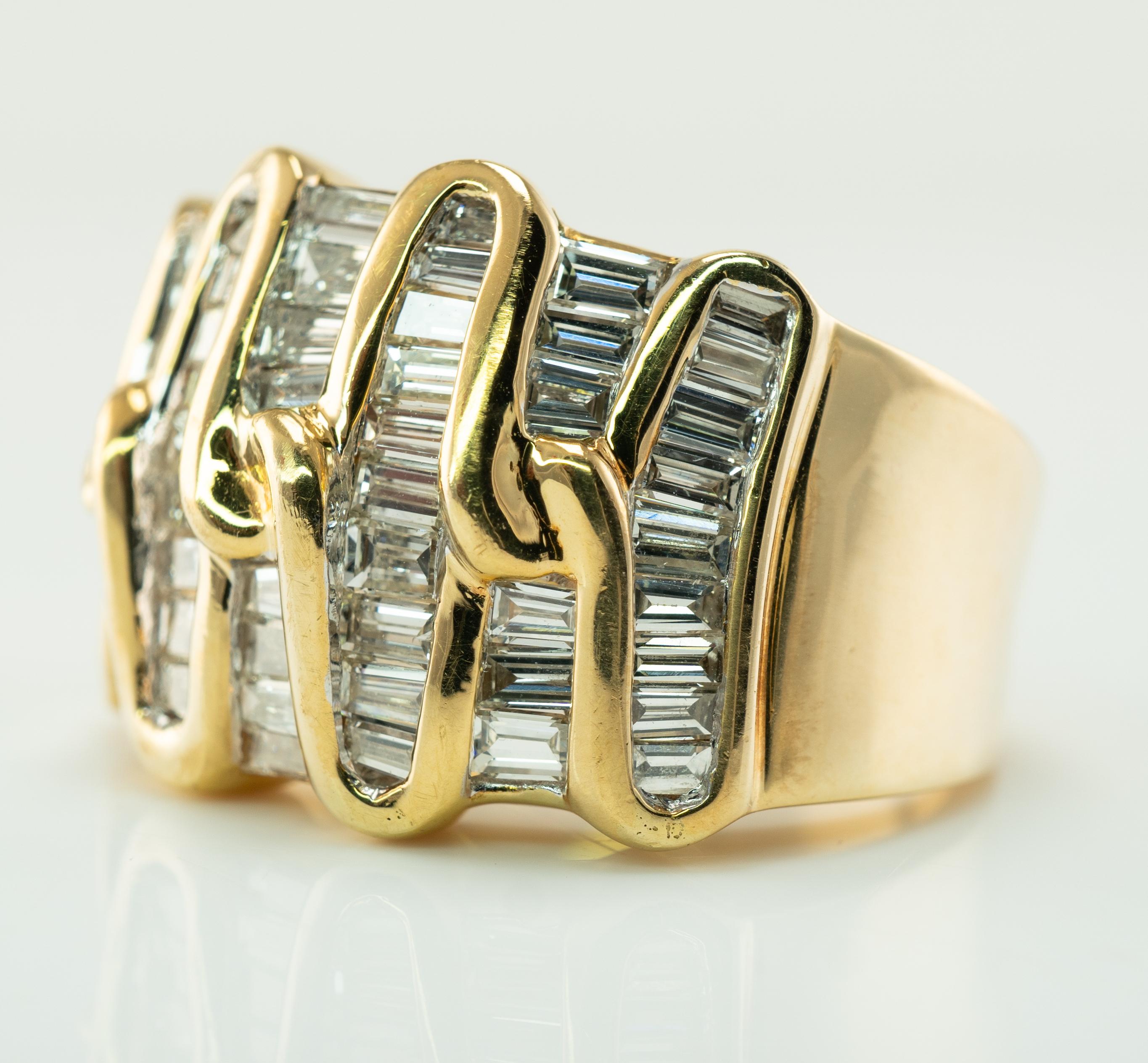 Natural Diamond Ring 18K Gold Cluster Cocktail 1.89 TDW Band Band Estate For Sale 2