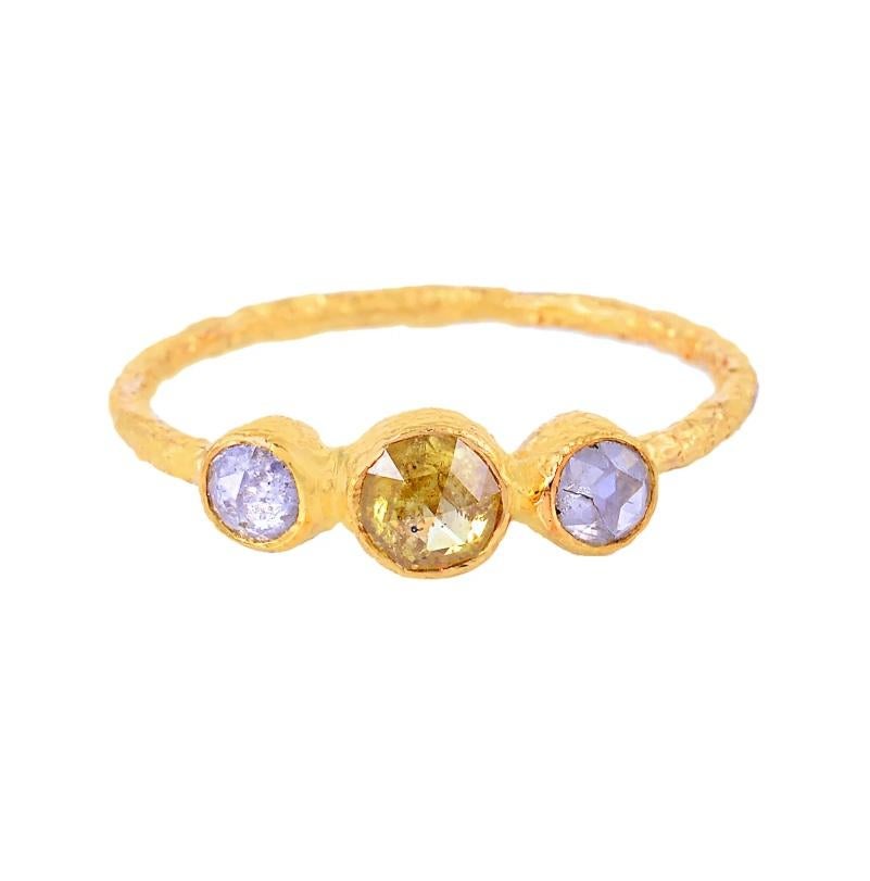 This ring made with natural rose cut diamonds. this textured plated ring is set with18 k yellow gold. and perfect for gift to someone.

Specifications:

Dimensions: Ring Size-7.25, Top- 14*5 mm
Gross Weight: 1.830 gms
Gold Weight: 1.680 gms
Gold