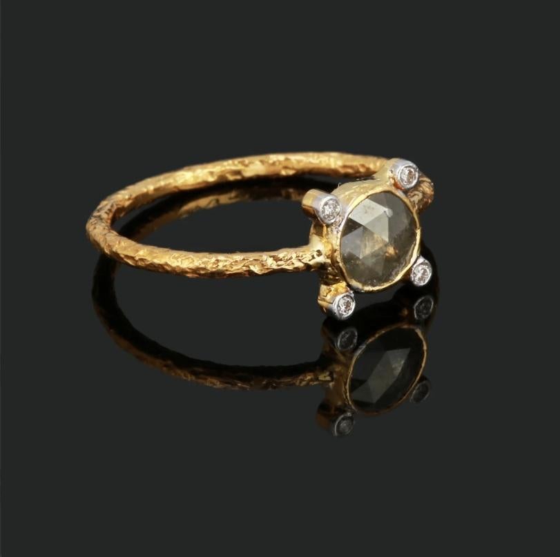 Natürlicher Diamantring 18K Gold im Zustand „Neu“ im Angebot in jaipur, IN
