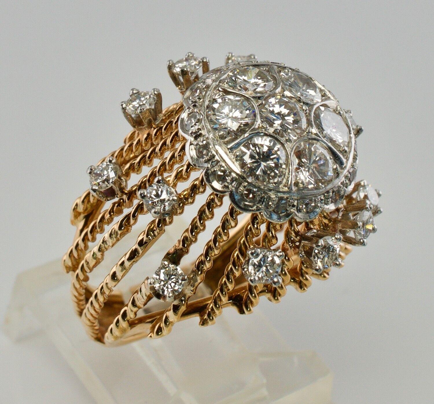 Natural Diamond Ring 18K Gold Vintage Cocktail Vintage For Sale 3