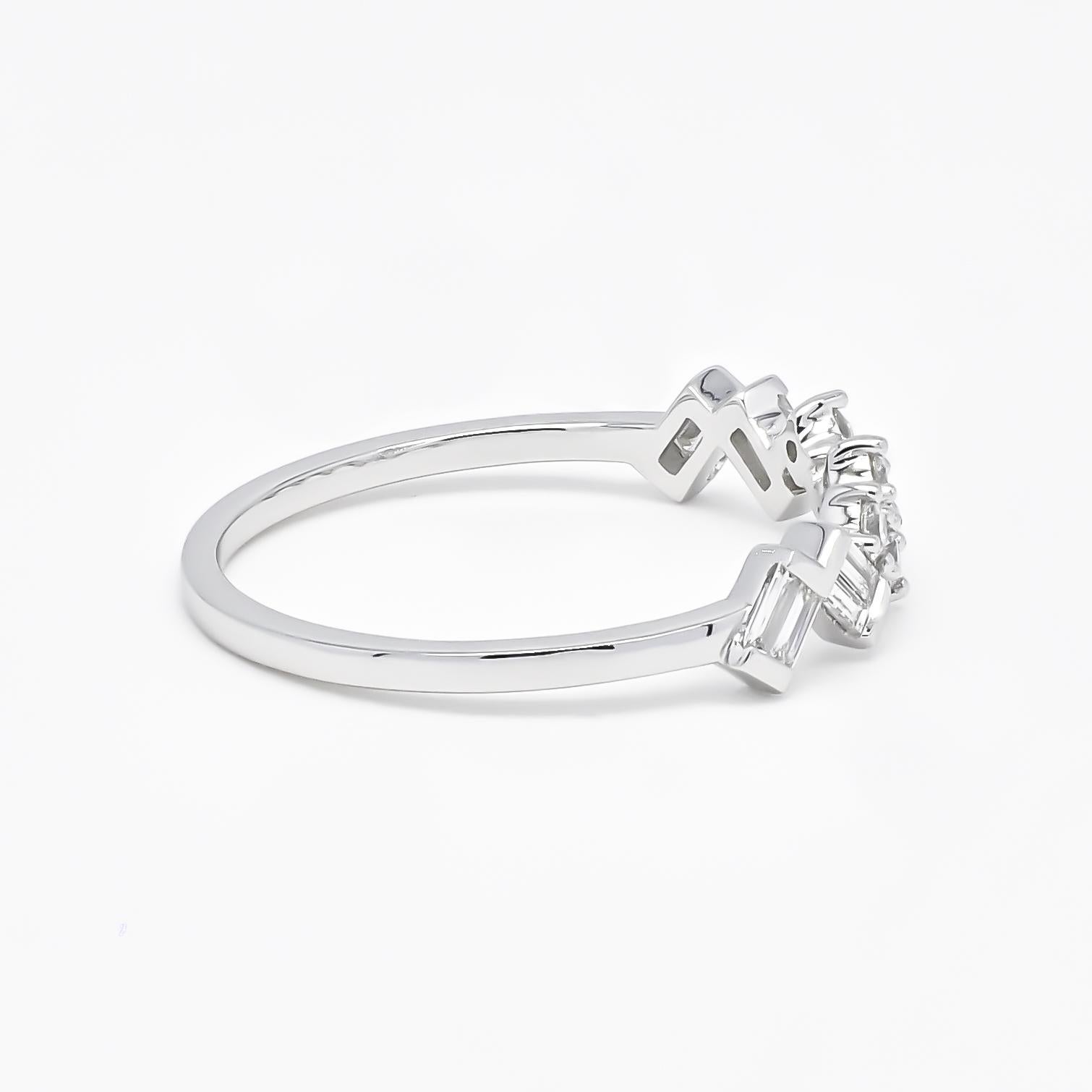 For Sale:  Natural Diamond Ring 18k White Gold Single Row Ring, Minimalistic Diamond Ring 2
