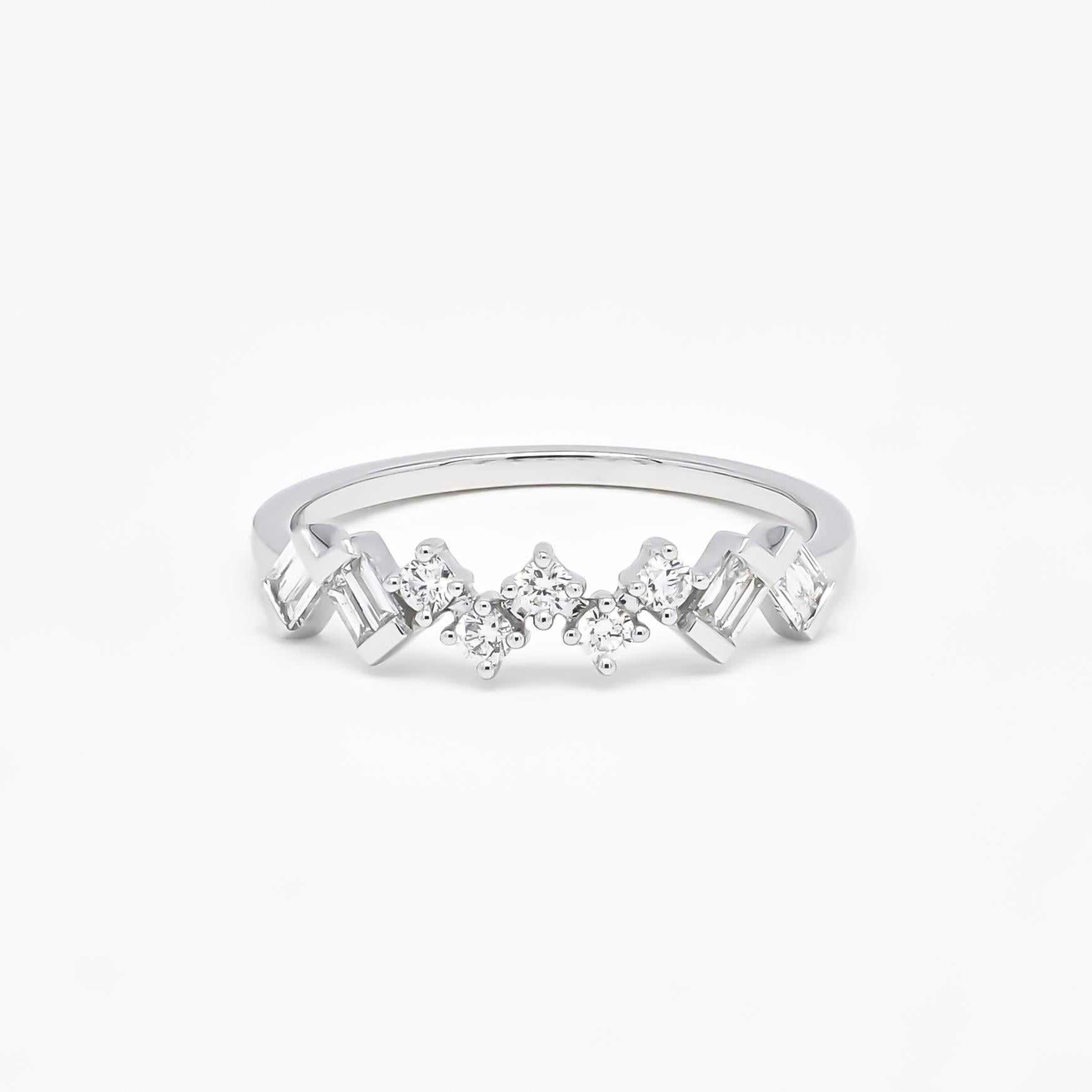 For Sale:  Natural Diamond Ring 18k White Gold Single Row Ring, Minimalistic Diamond Ring 5