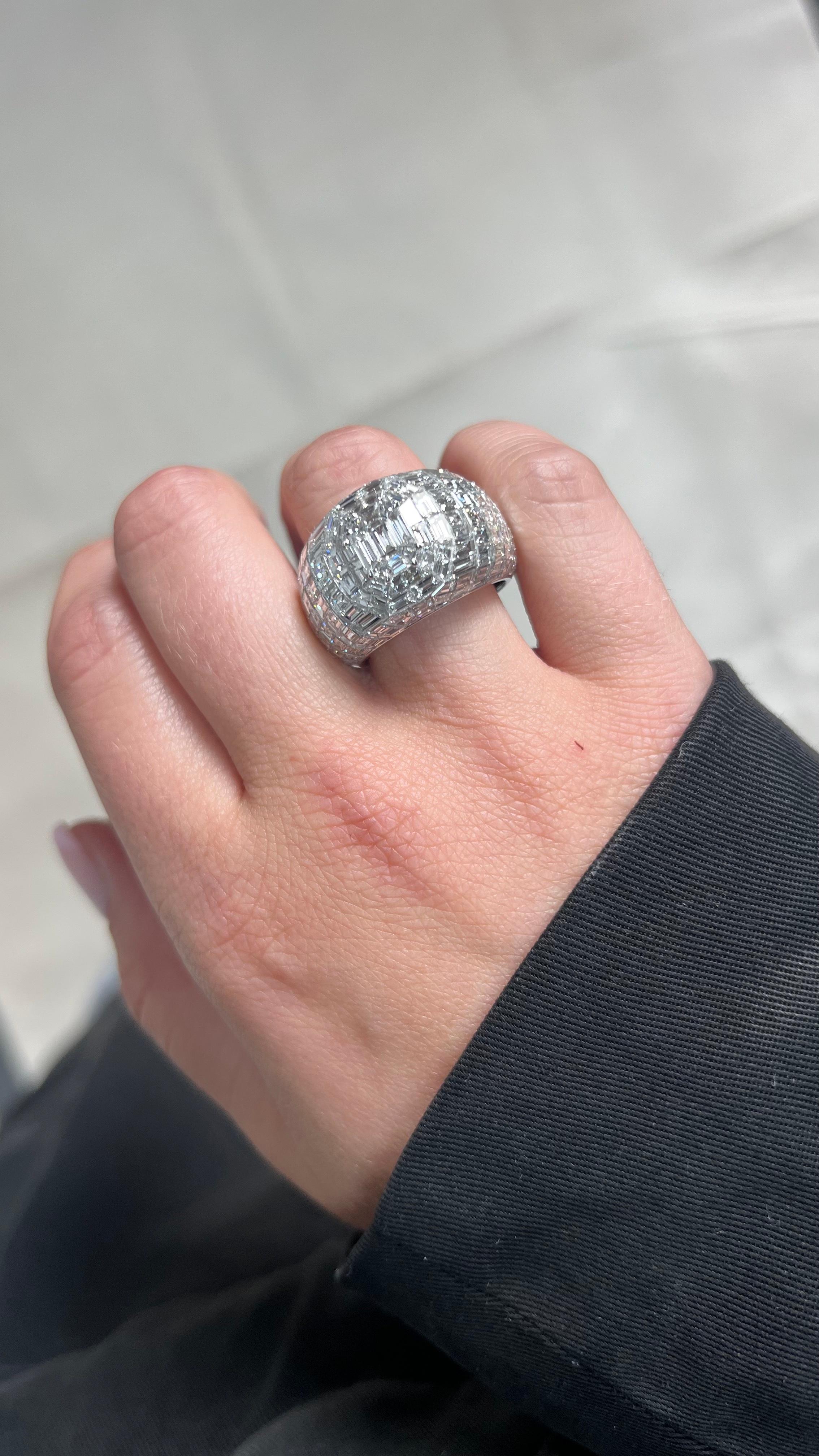 Natural Diamond Ring 22.60 cts 18 Karat White Gold Ring, Luxury Diamond Ring  For Sale 2