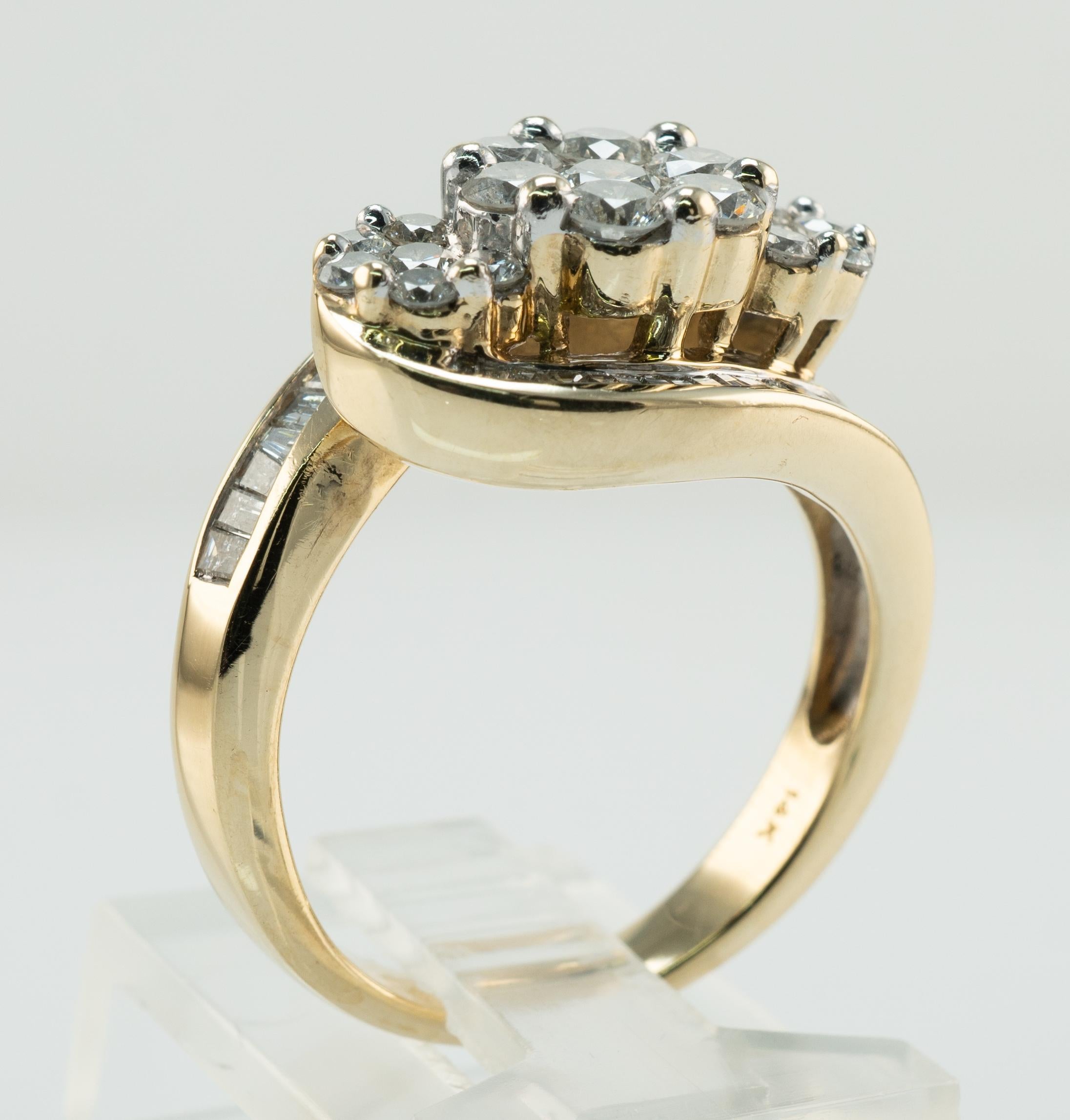 Natural Diamond Ring Cluster Flower 14k Gold Band 1.67 TDW For Sale 5