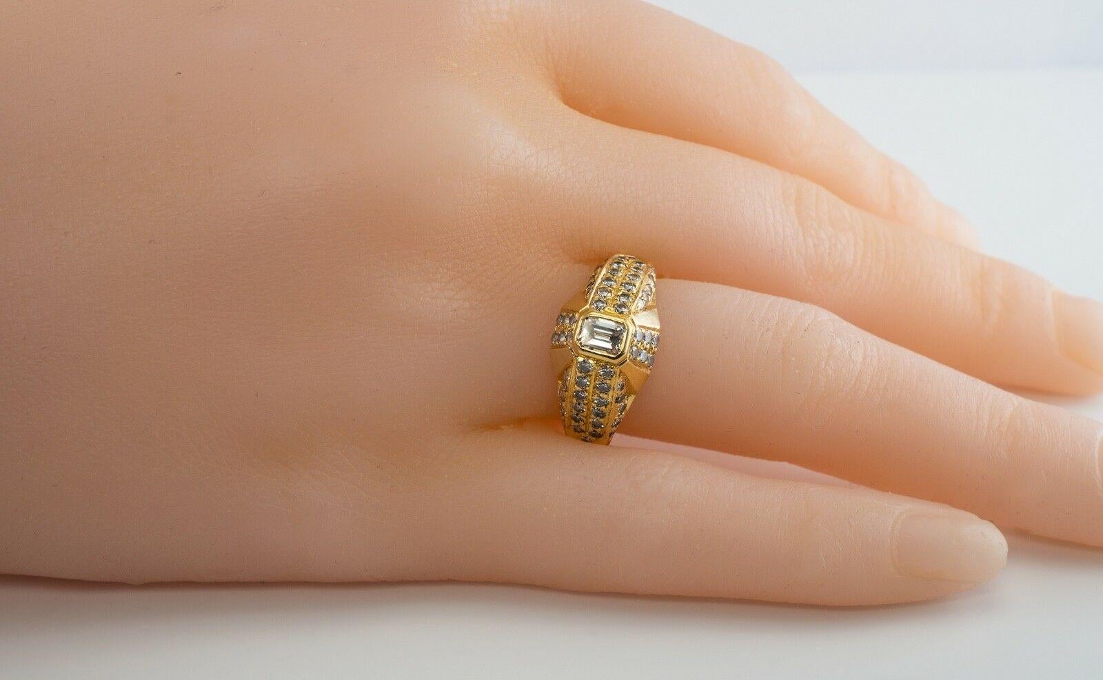Natural Diamond Ring Engagement 18K Gold Band Geometric .77 TDW In Good Condition For Sale In East Brunswick, NJ