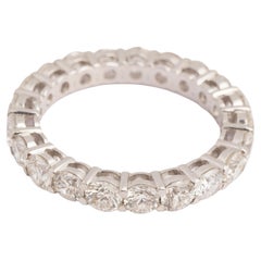 Natural diamond ring in 18k gold