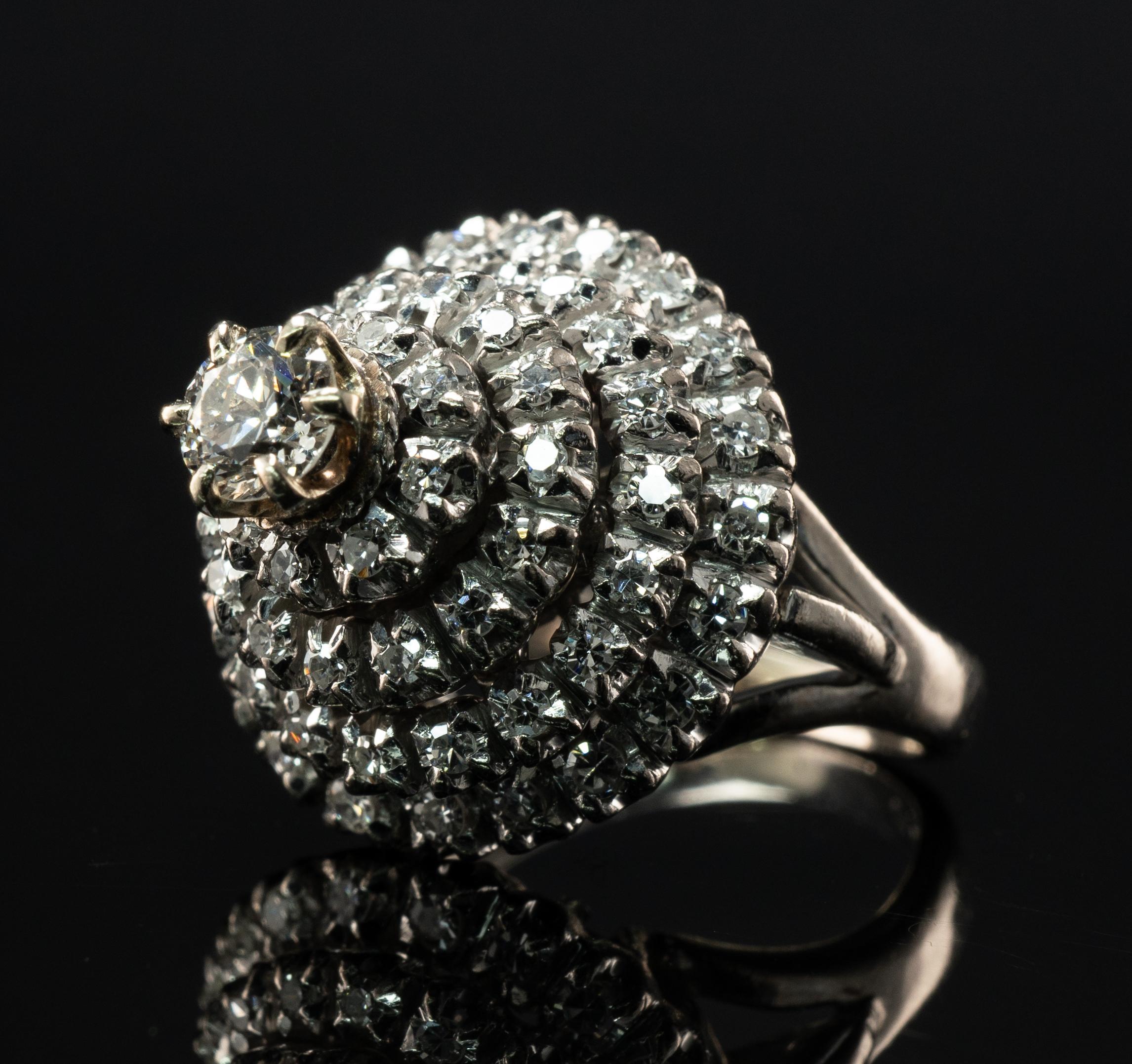 Natural Diamond Ring Motion Spinning 18K White Gold Vintage For Sale 5