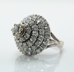 Natural Diamond Ring Motion Spinning 18K White Gold Vintage
