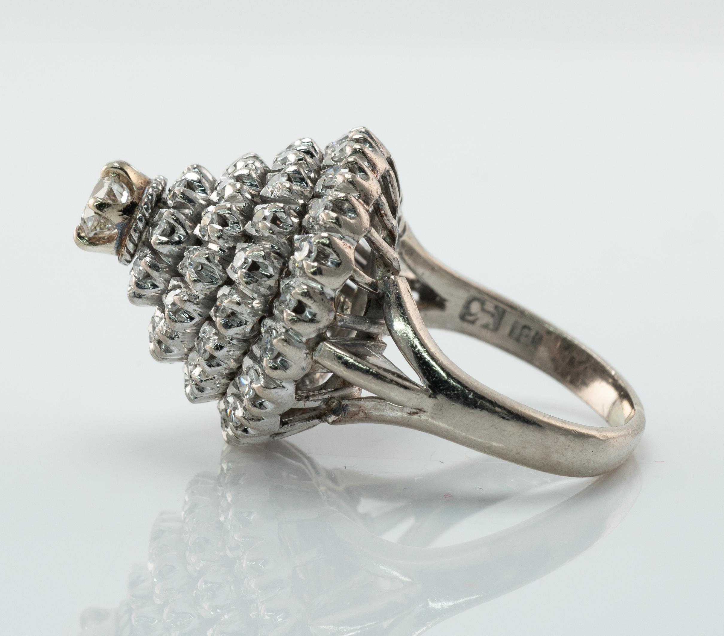 Women's Natural Diamond Ring Motion Spinning 18K White Gold Vintage For Sale