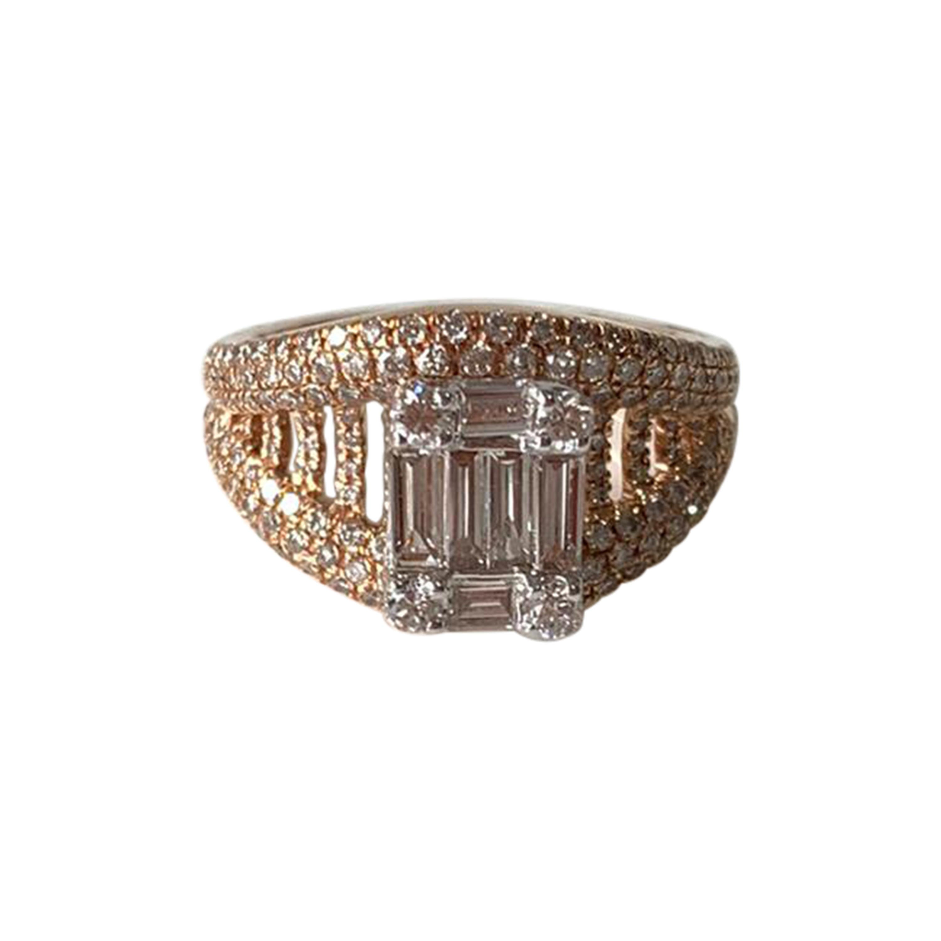 Natural Diamond Ring Set in 18 Karat Gold For Sale