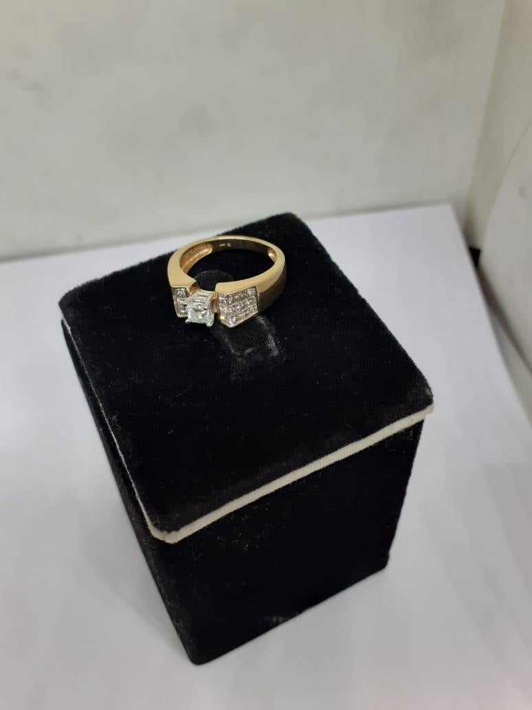 Natural Diamond Ring with 1.00 Carats Diamond in 14k Gold In New Condition For Sale In New York, NY