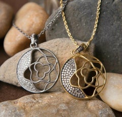 Natural Diamond Round Flower Necklace 925 Sterling Silver Floral Pendant Gift.